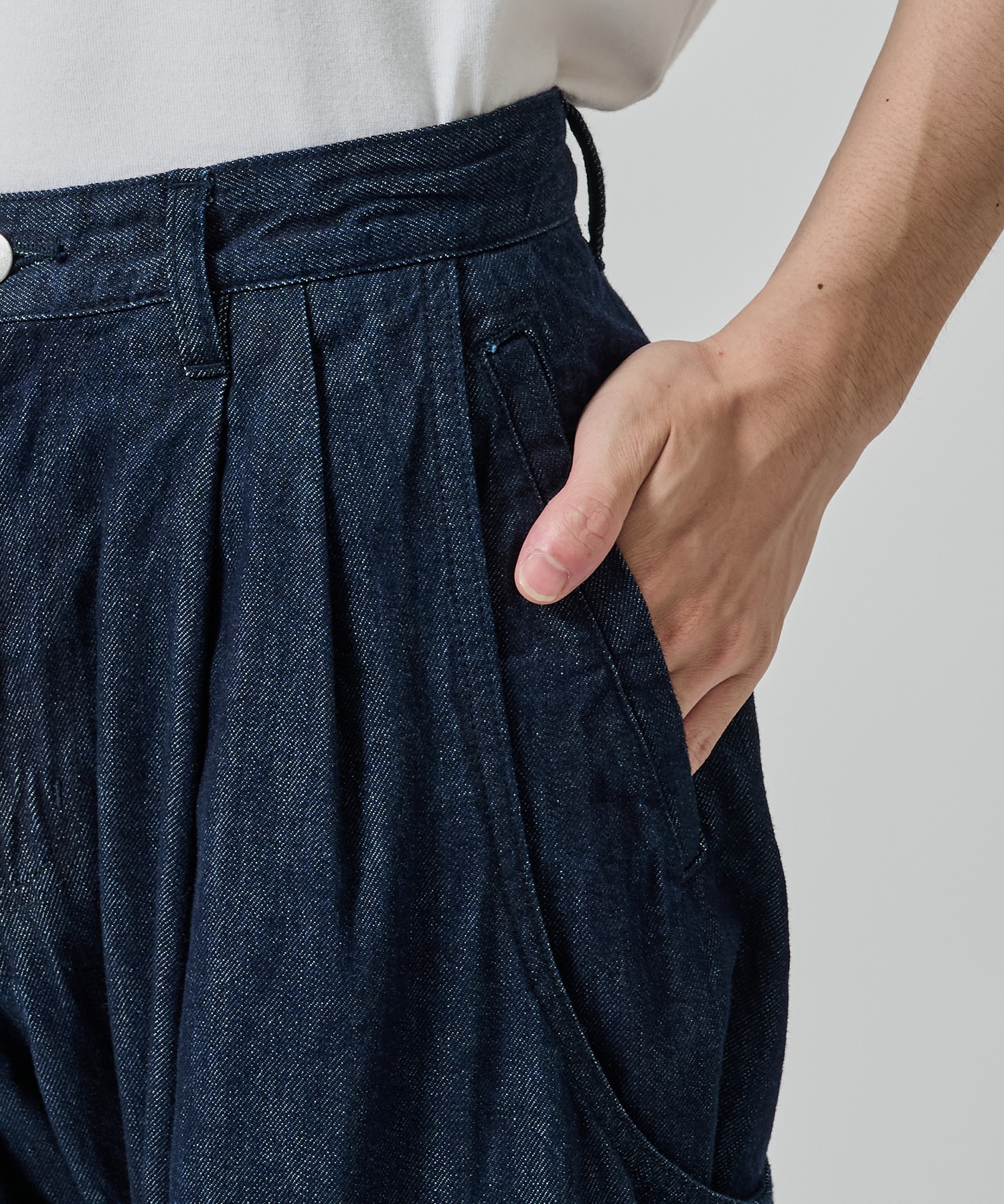 別注 CURVED LEG UTILITY TROUSERS NVRFRGT
