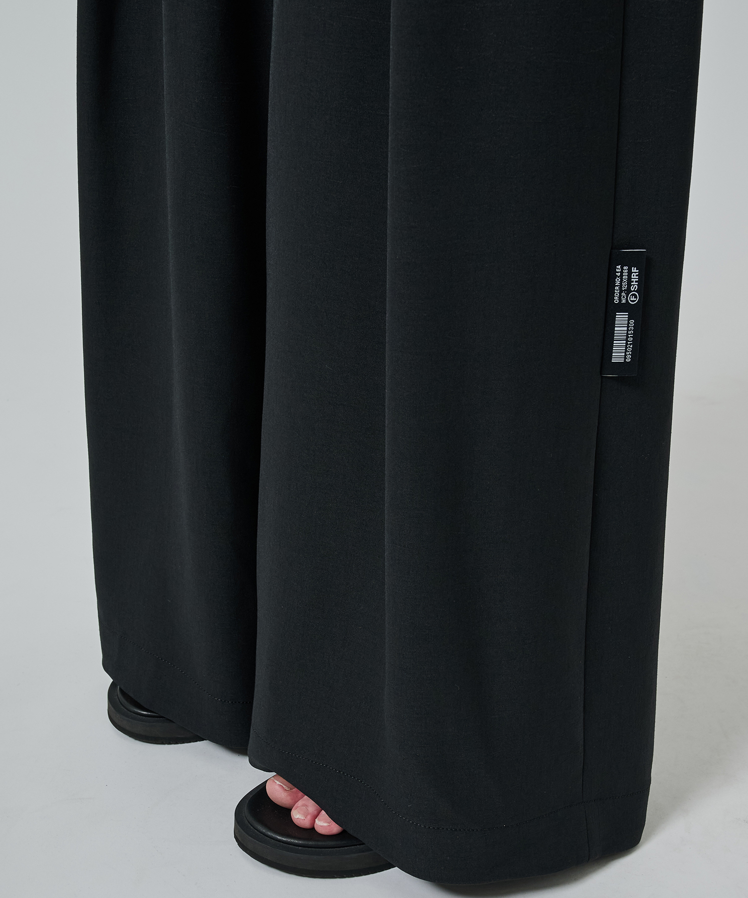 WIDE SLACKS SHAREEF