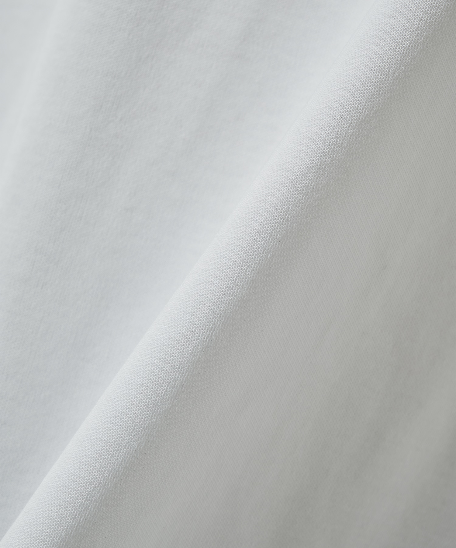 HIGH TWIST REGULAR FIT TEE STUDIOUS