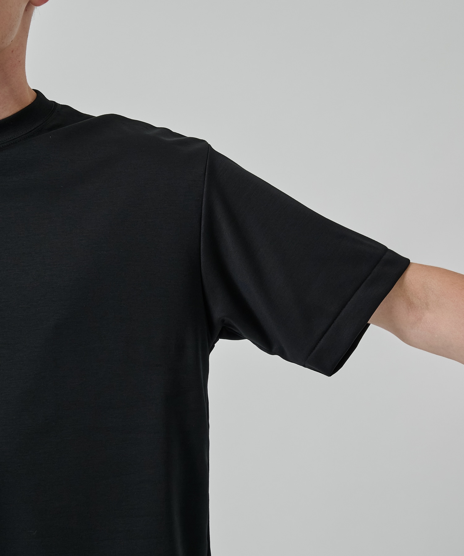 32G ロイヤルクール レギュラーTシャツ STUDIOUS