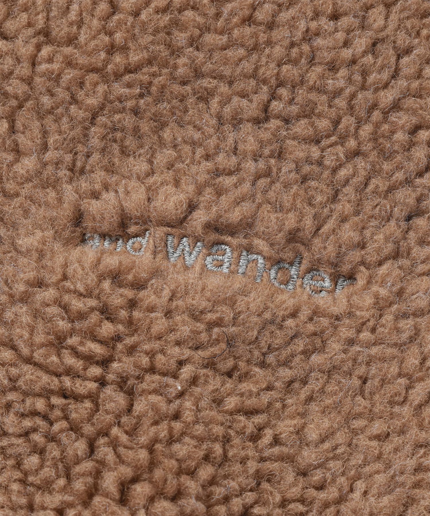 Mix boa jacket and wander