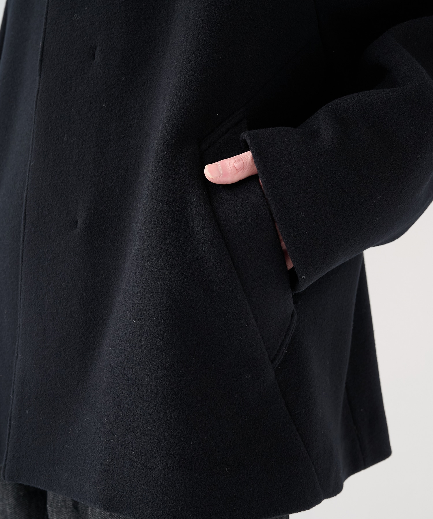 Cashmere Beaver Short Coat STUDIOUS