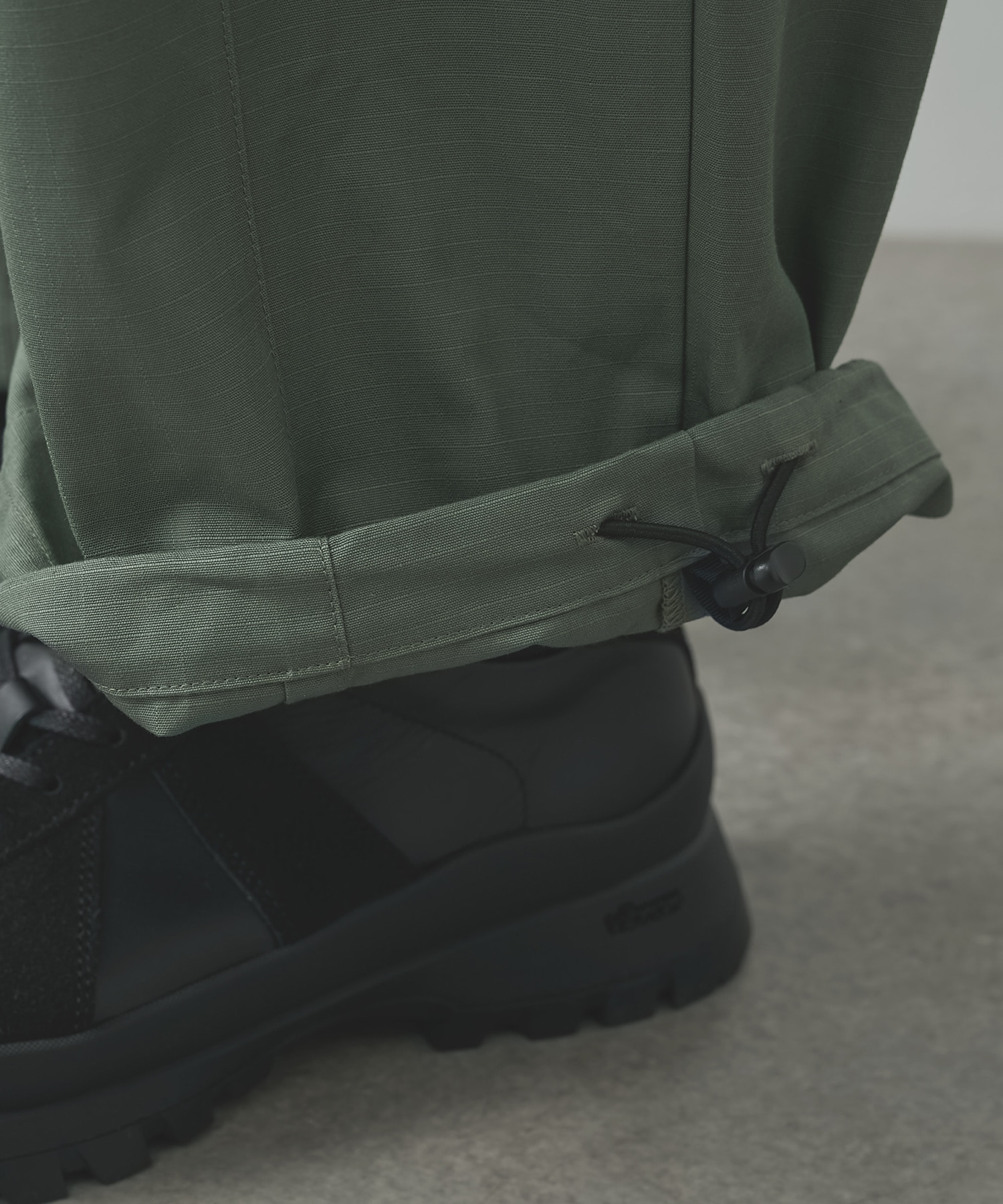 THE CHANGING LENGTH/HEM CROPPED CARGO PANTS POLIQUANT