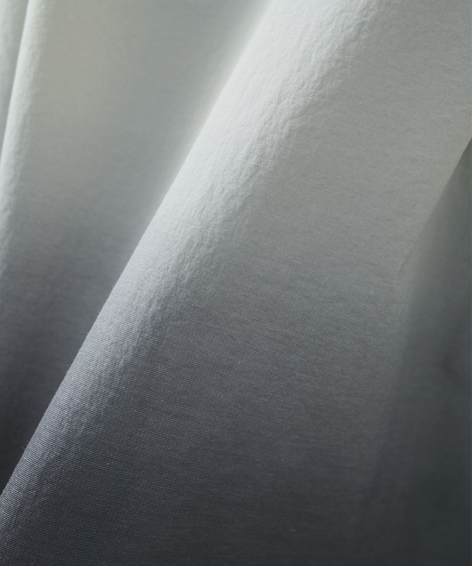 THE BREATHABLE HOODED GRADIENT GARMENT DYEING JACKET POLIQUANT