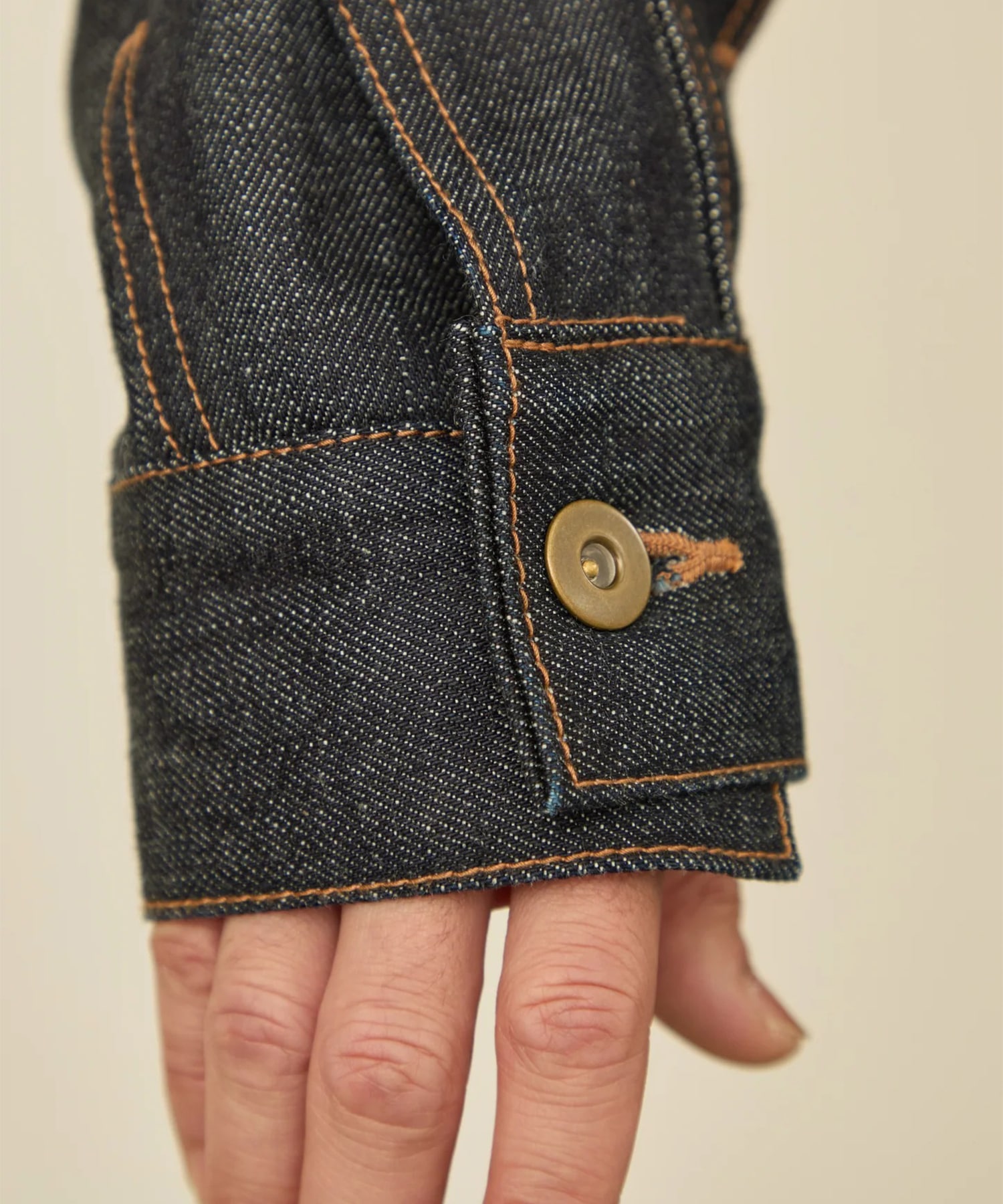 TWIST SLEEVE DENIM JACKET I'm here