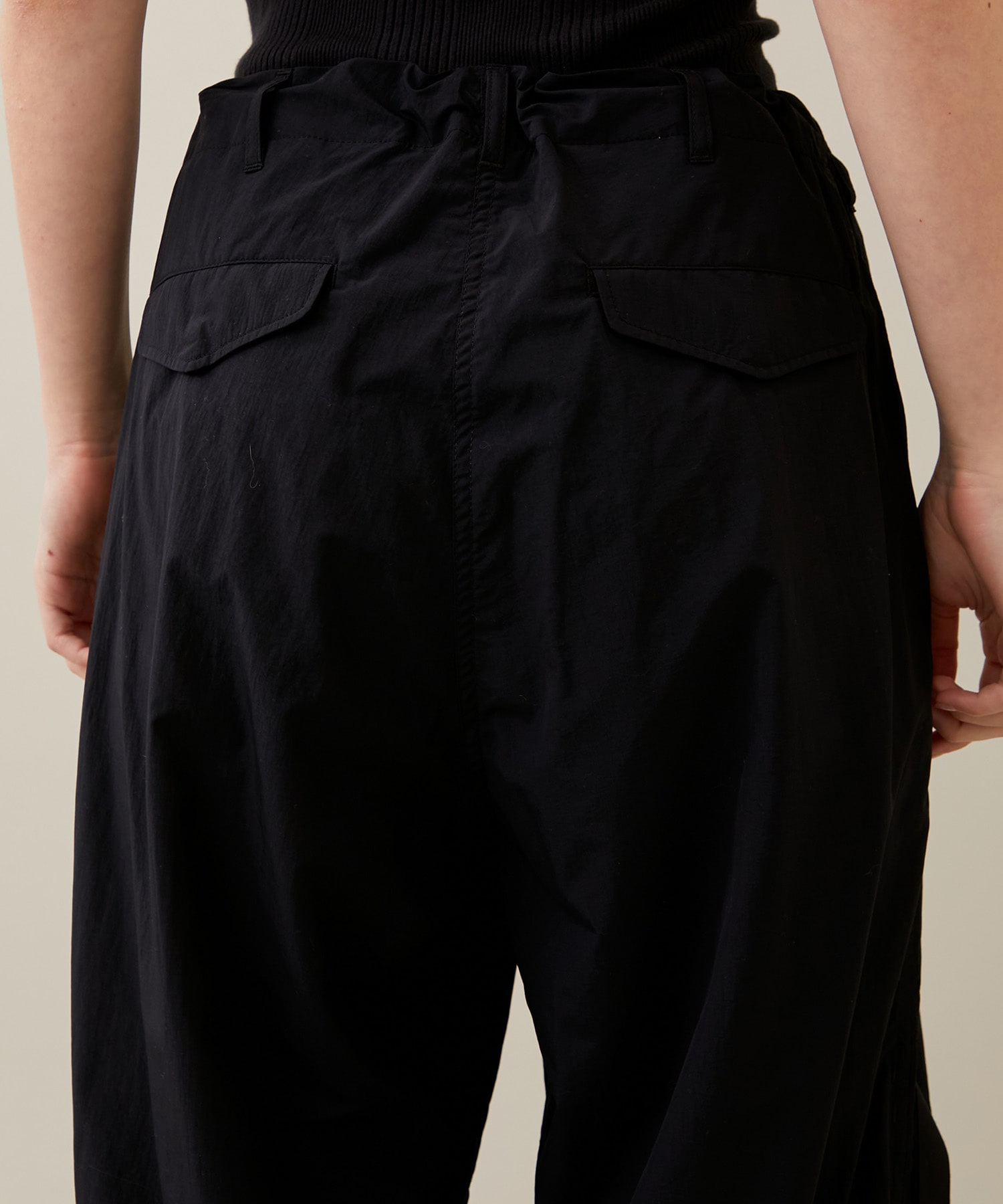 Recycling nylon parachute pants(1 BLACK): 08sircus: WOMENS