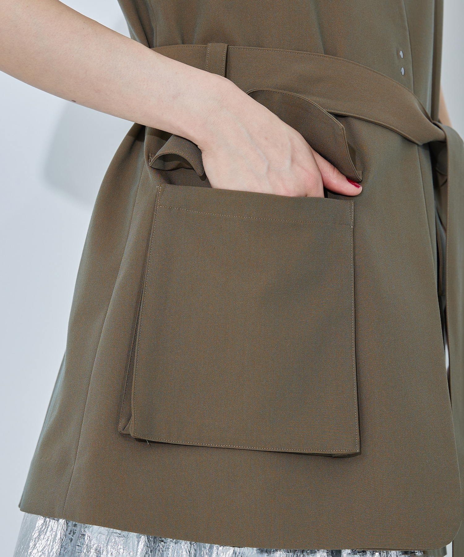 Tailored Military Vest STUDIOUS
