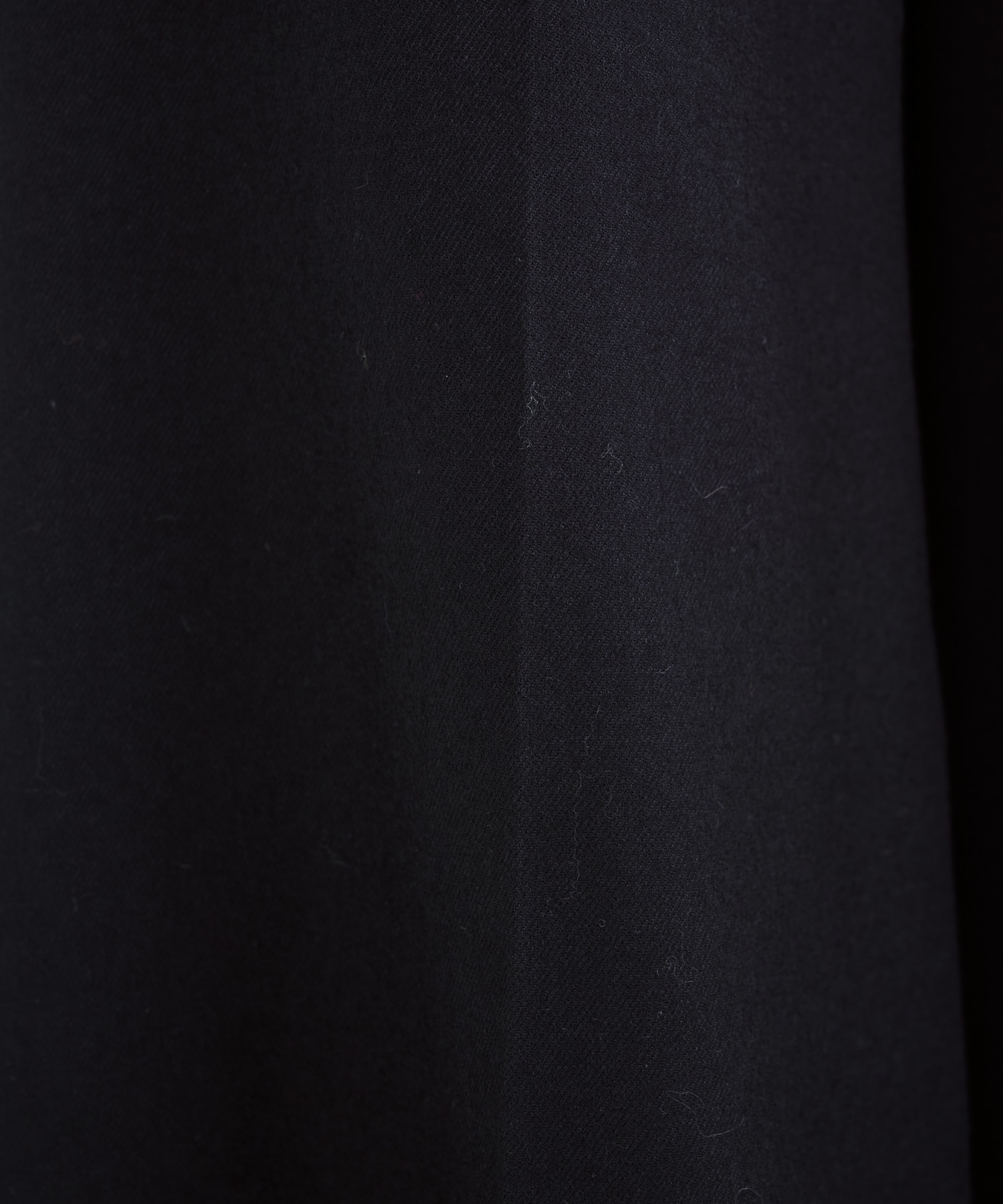 Terese wide tuck Pants BK AKIRANAKA