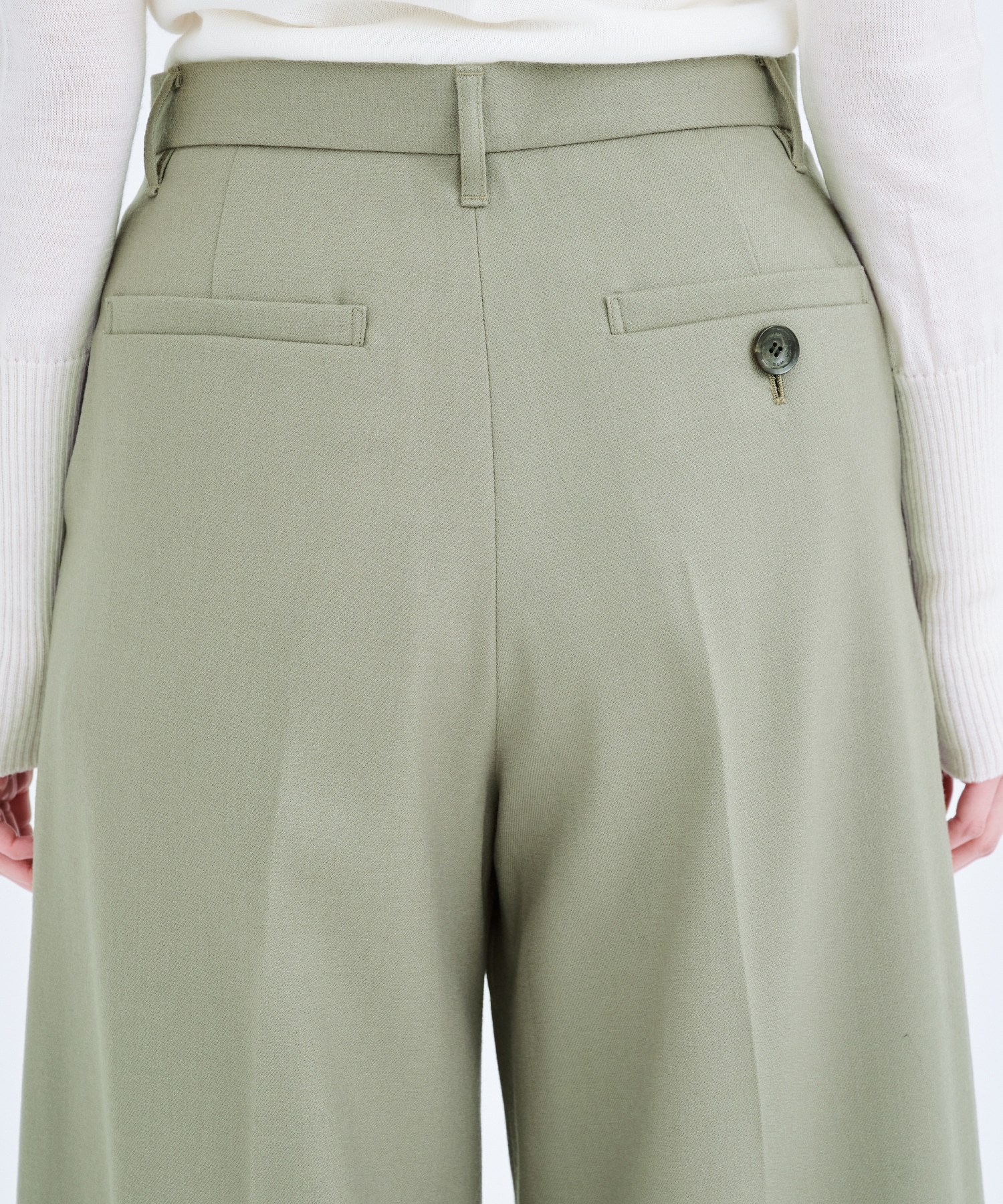 Terese wide tuck Pants KH AKIRANAKA