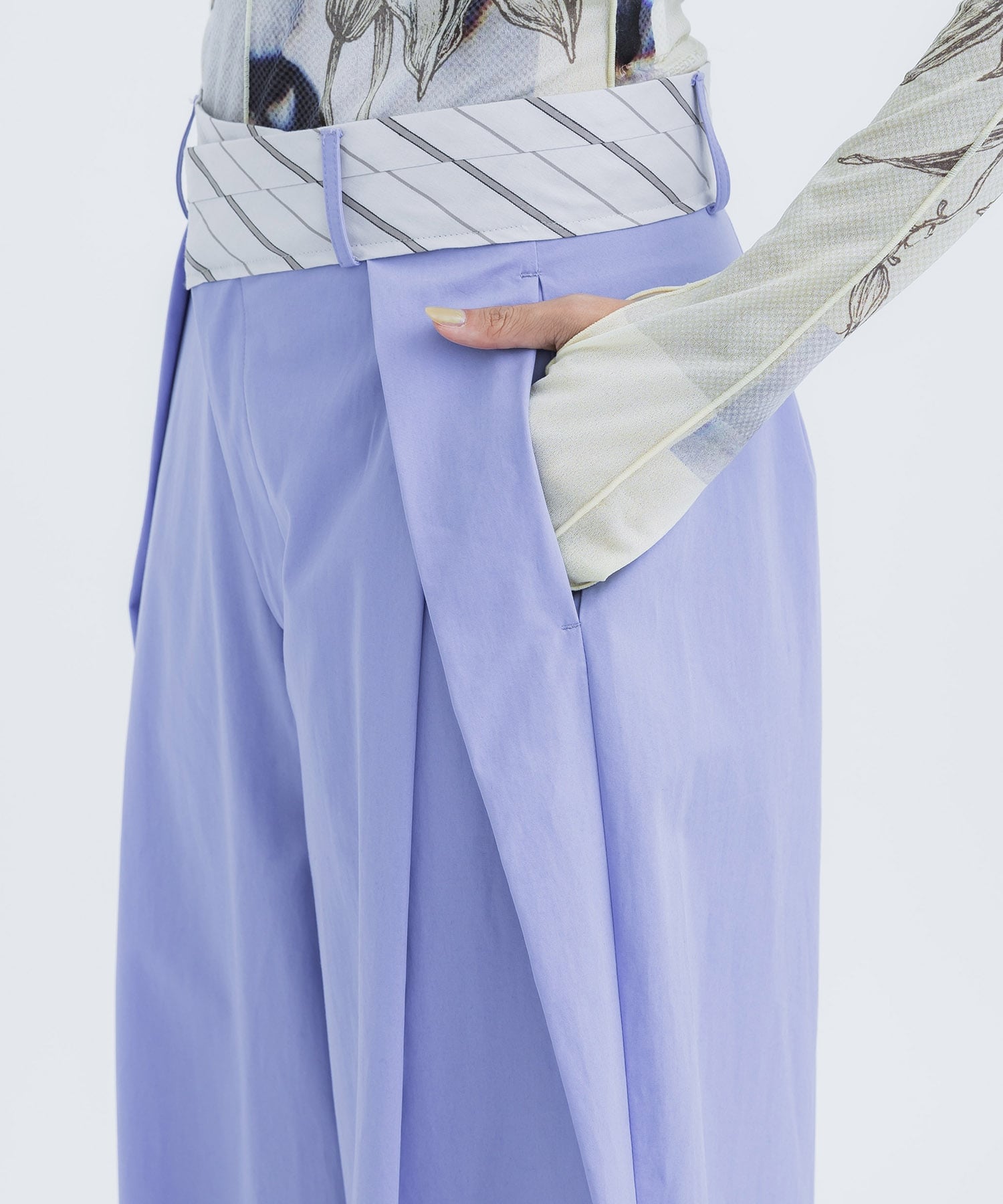 Cotton Tucked Trousers(1 SAX BLUE): STUDIOUS: WOMENS｜ STUDIOUS 