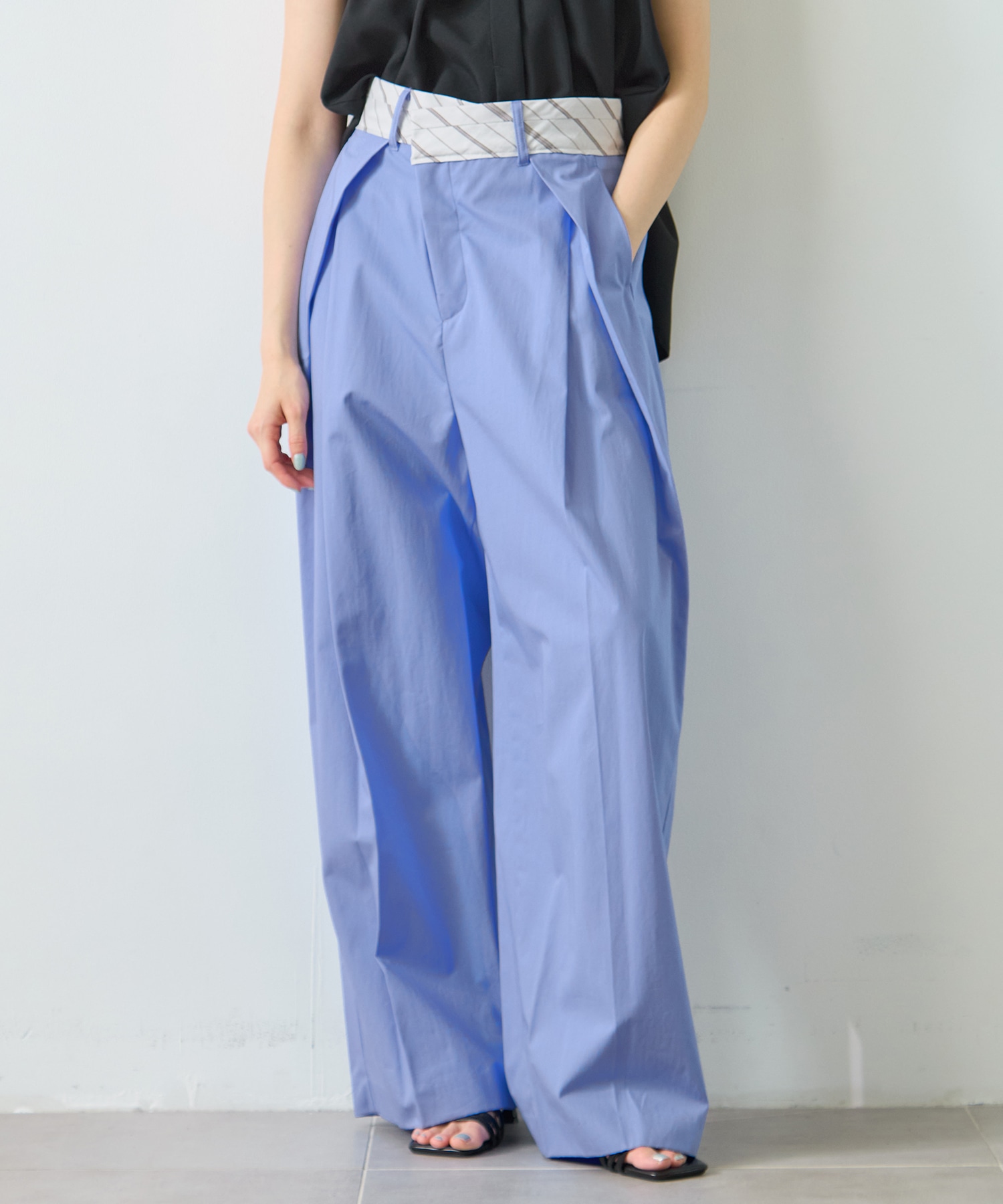 Cotton Tucked Trousers STUDIOUS