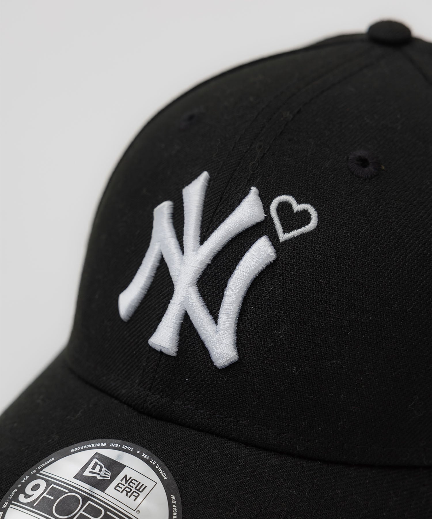 9 FORTY Yankees Heart Embroidery Cap(FREE BLACK): BASICKS: WOMENS 