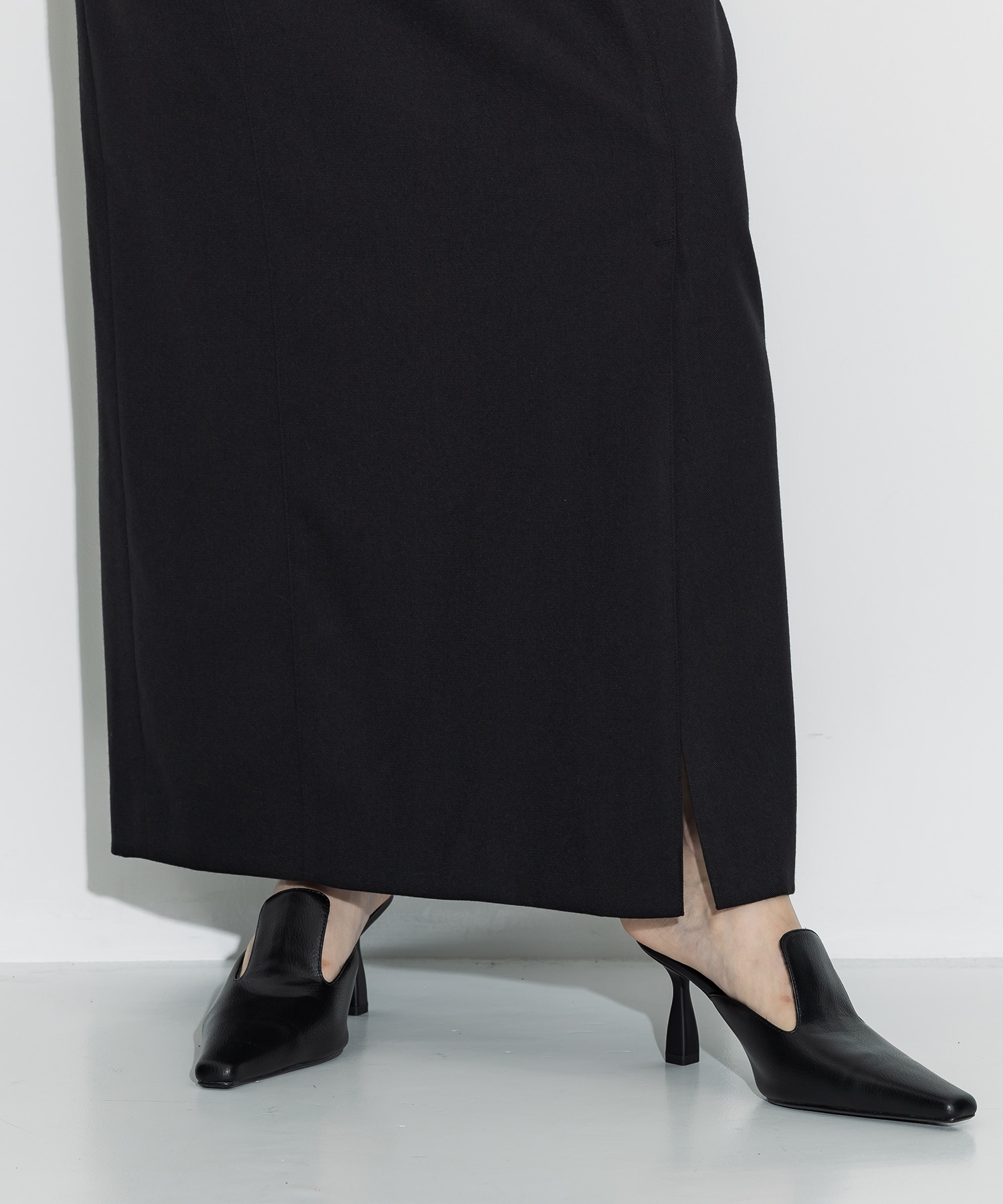 Side Vents Pencil Skirt STUDIOUS