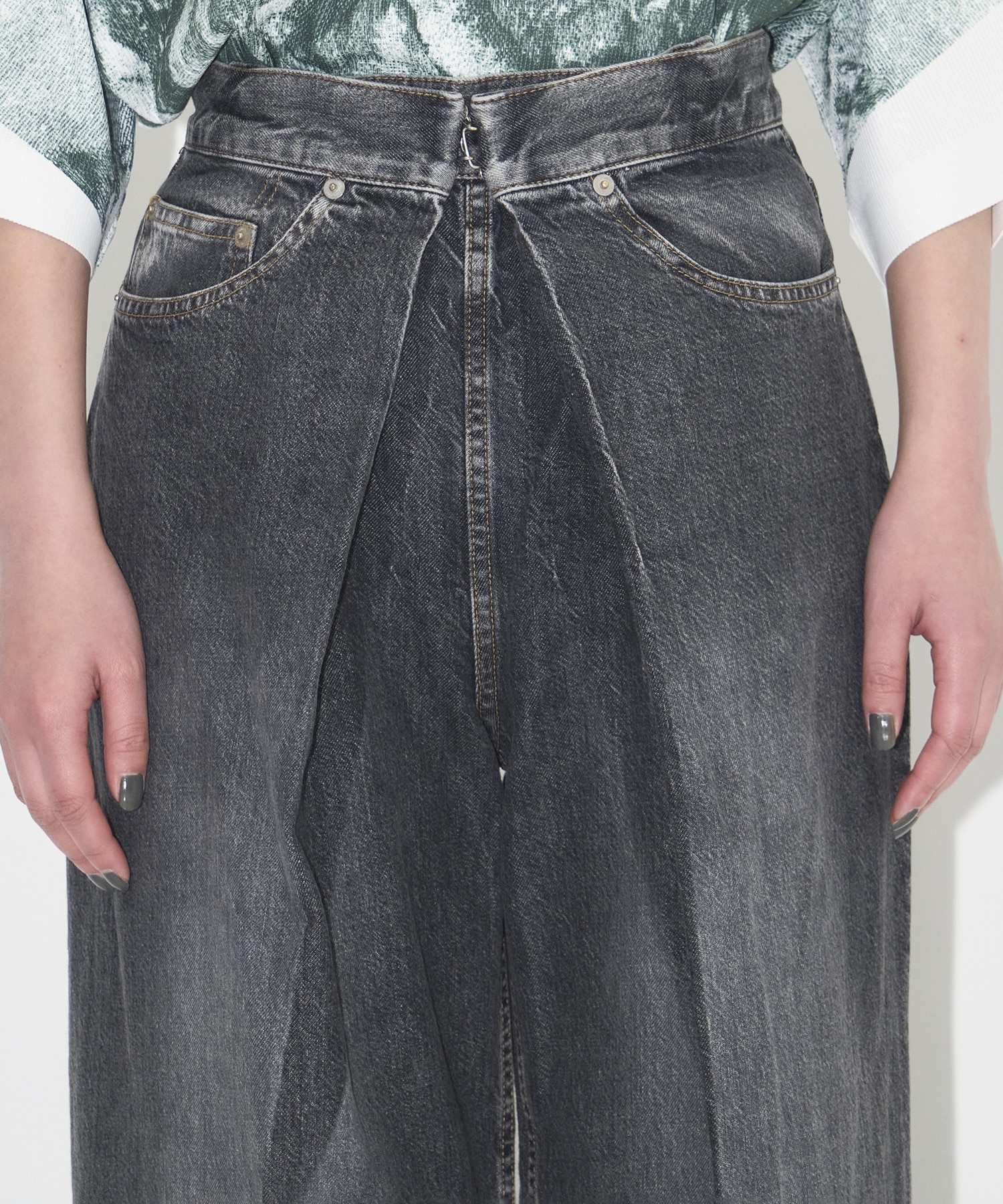 WASHED DENIM WIDE PANTS (SHORT LENGTH) JOHN LAWRENCE SULLIVAN