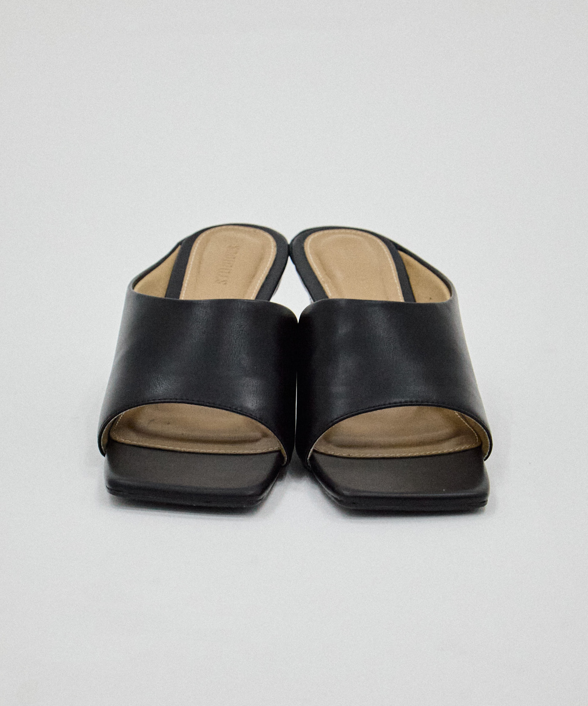Square Toe Mule STUDIOUS