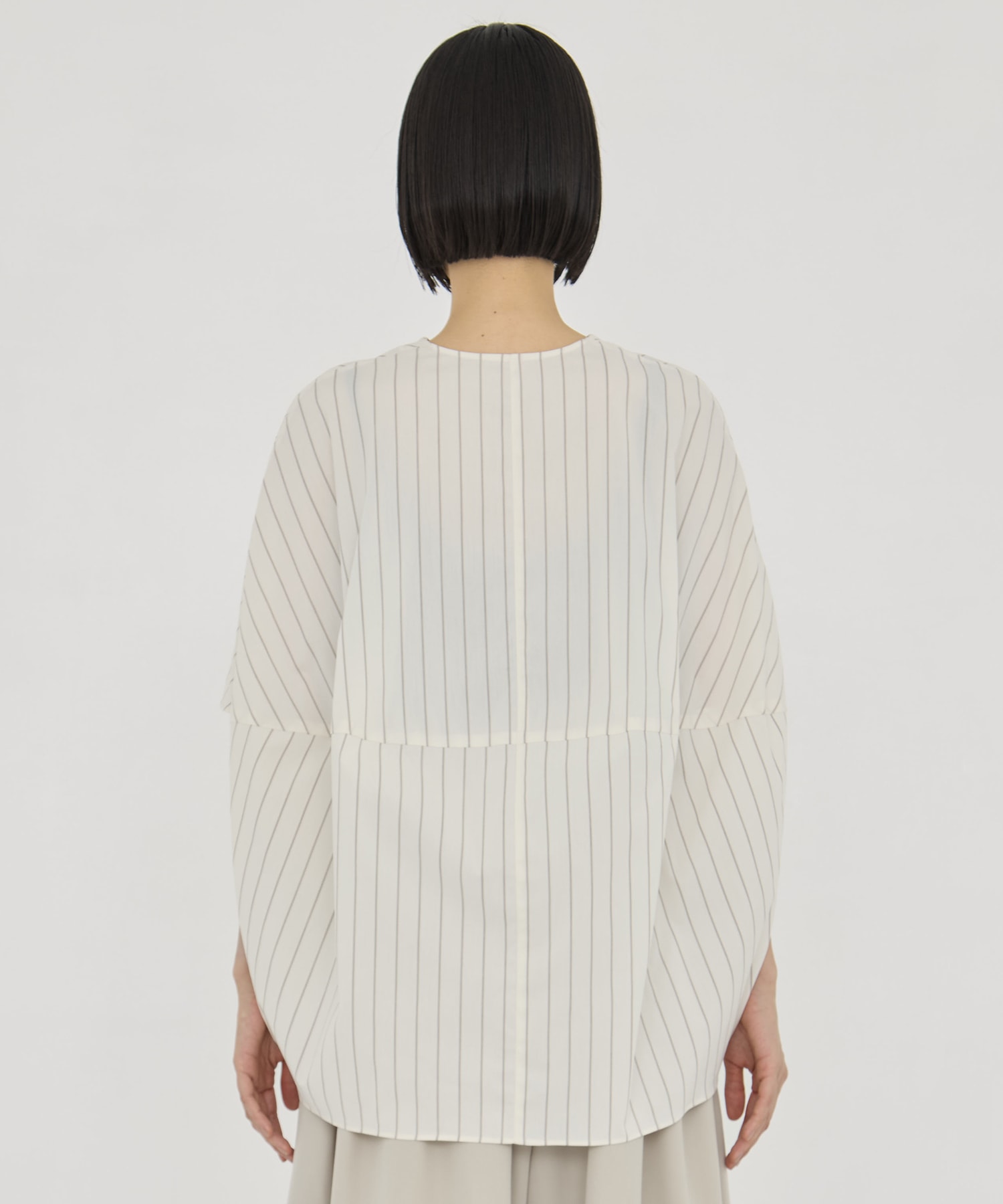 Aura Stripe shirt AKIRANAKA