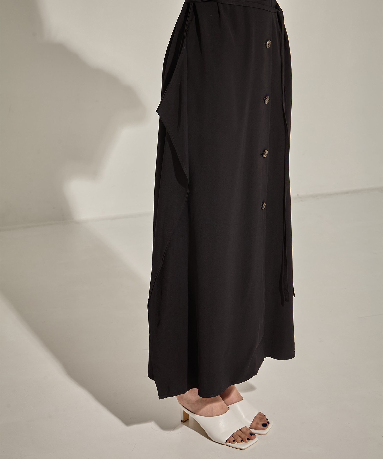 Ana asymmetry dress BK AKIRANAKA