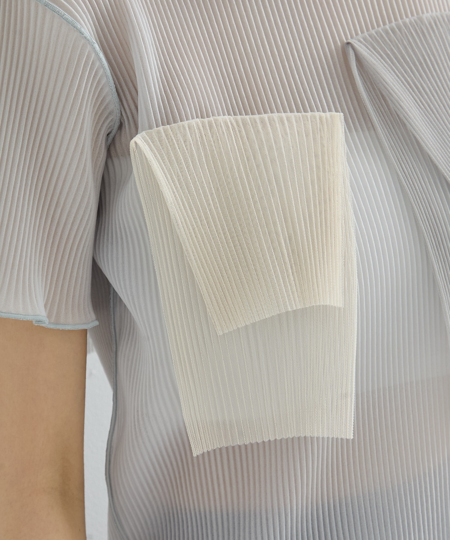 別注SHEER SHORT HIGHNECK SLEEVE TOP kotohayokozawa