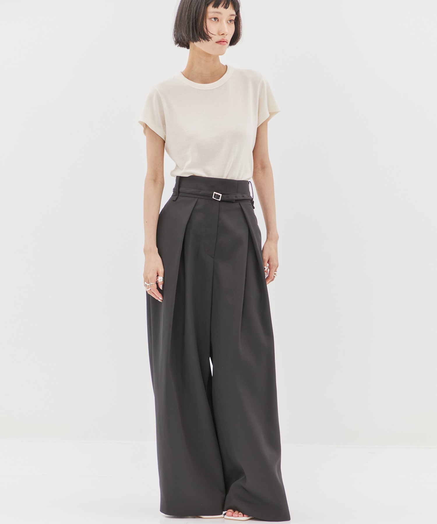 Back Asymmetry Chino Pants STUDIOUS
