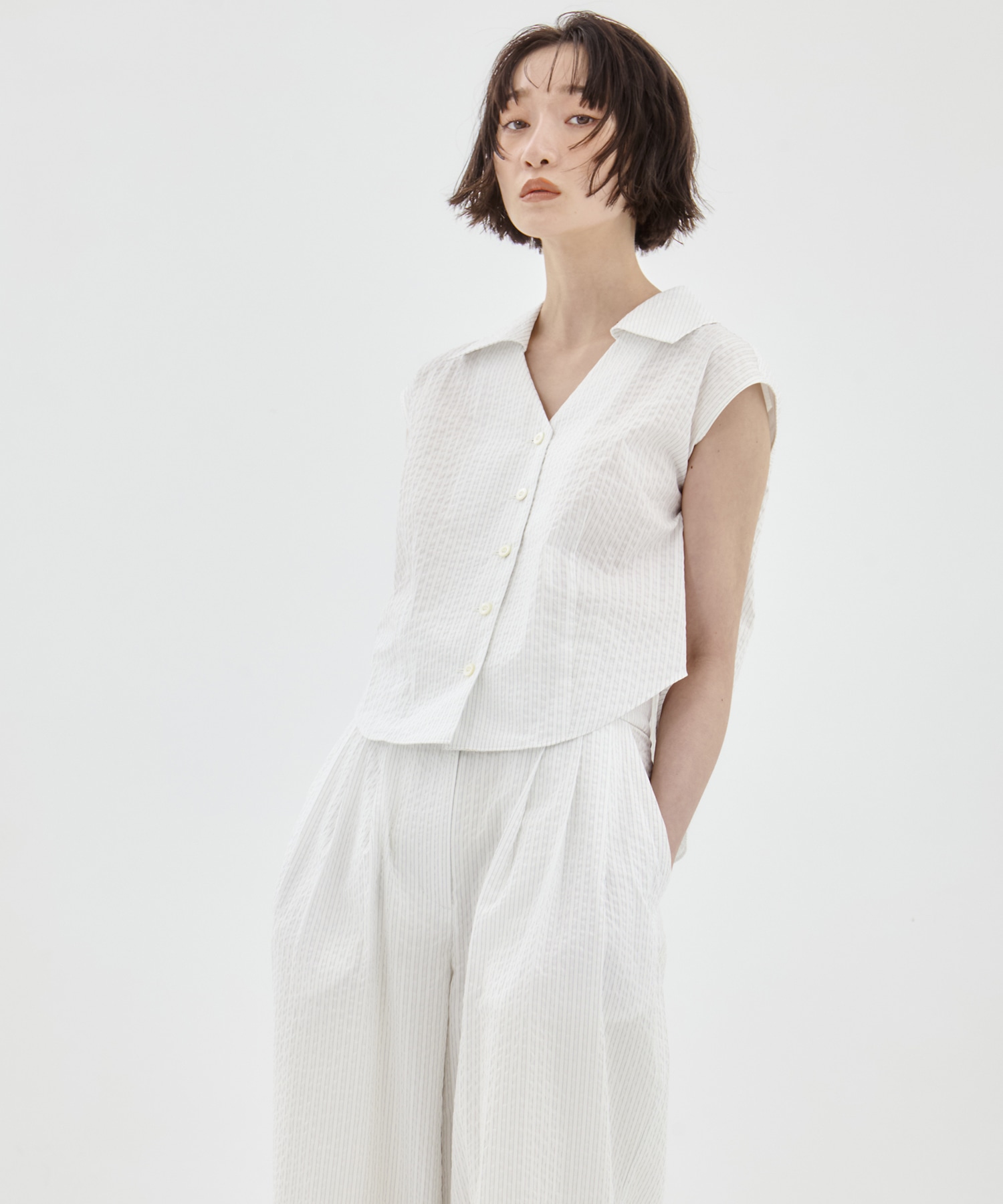 Seersucker Sleeveless Shirt STUDIOUS