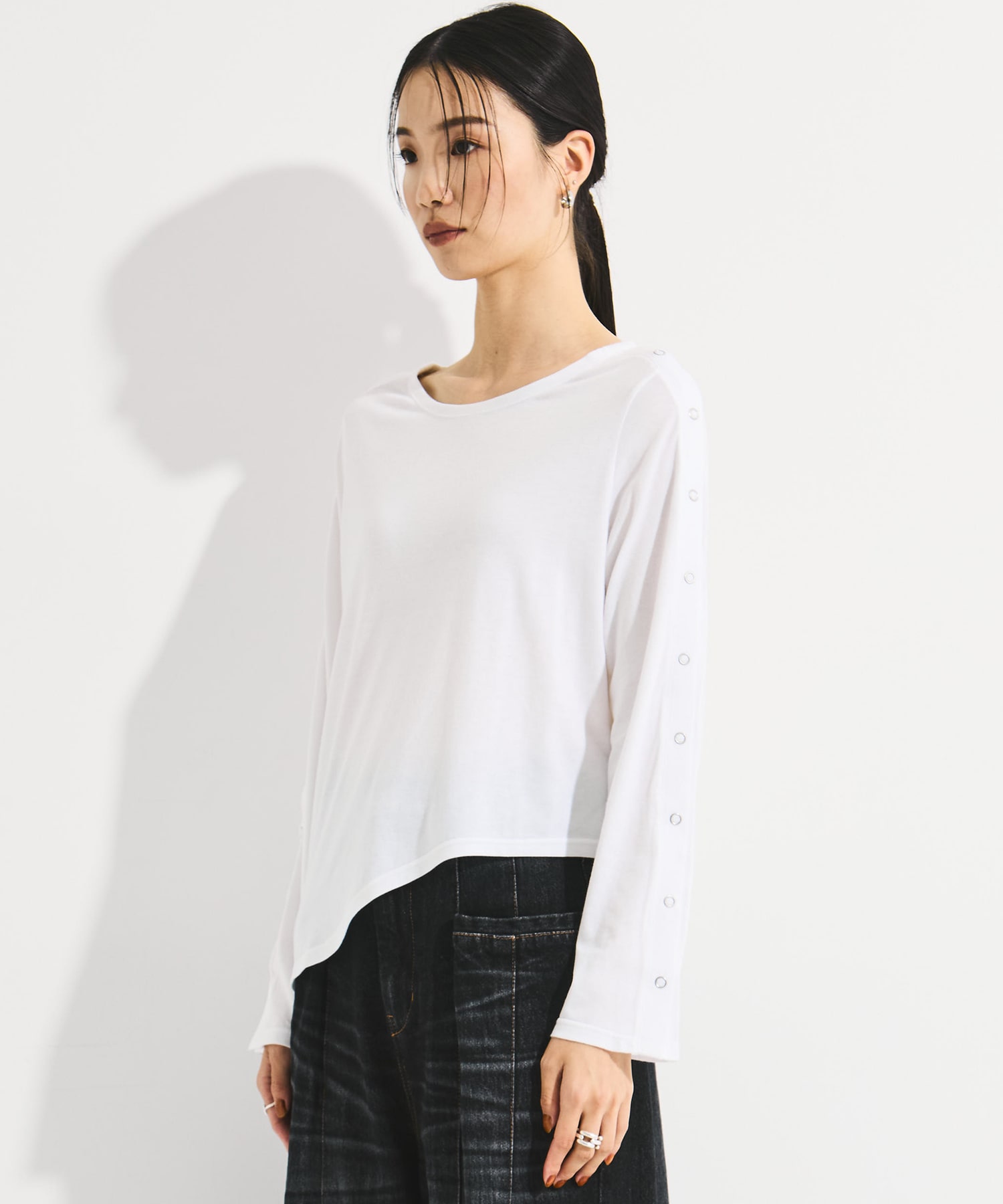 SHOULDER SNAP LONG SLEEVE TEE STUDIOUS