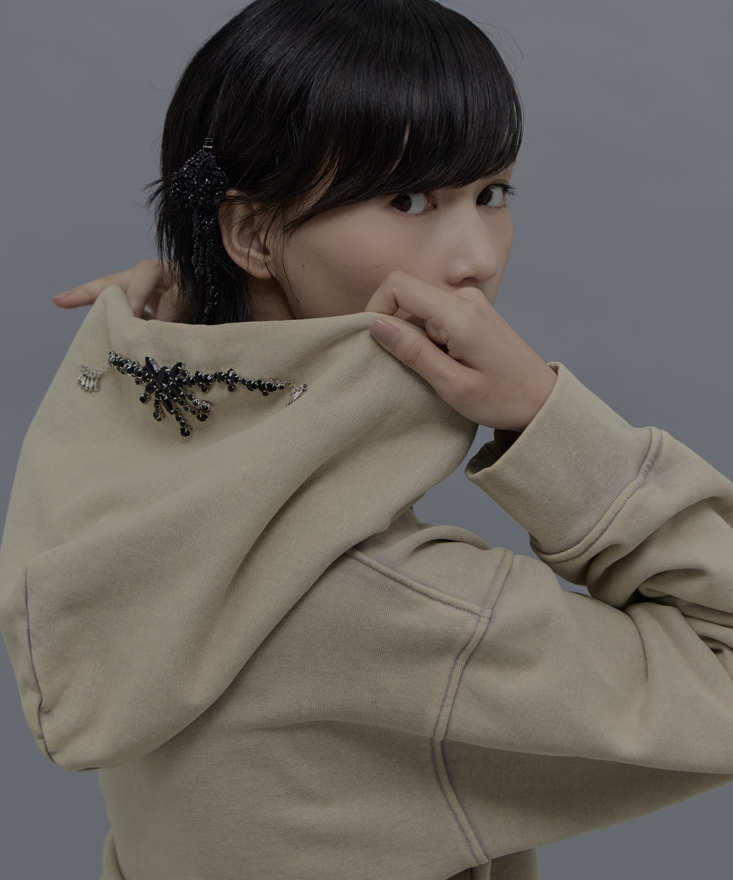 bijou tiara hoodie tanakadaisuke