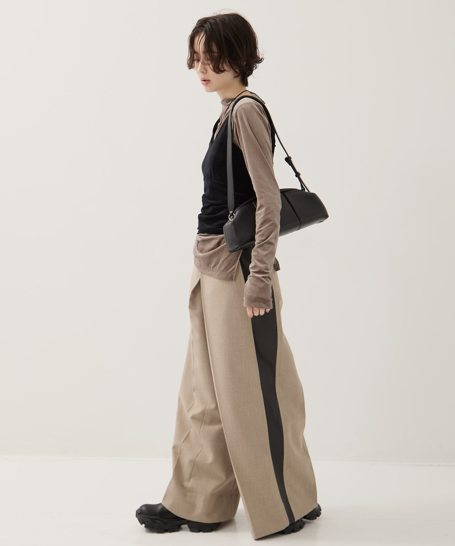 Side Leather Flare Trousers STUDIOUS