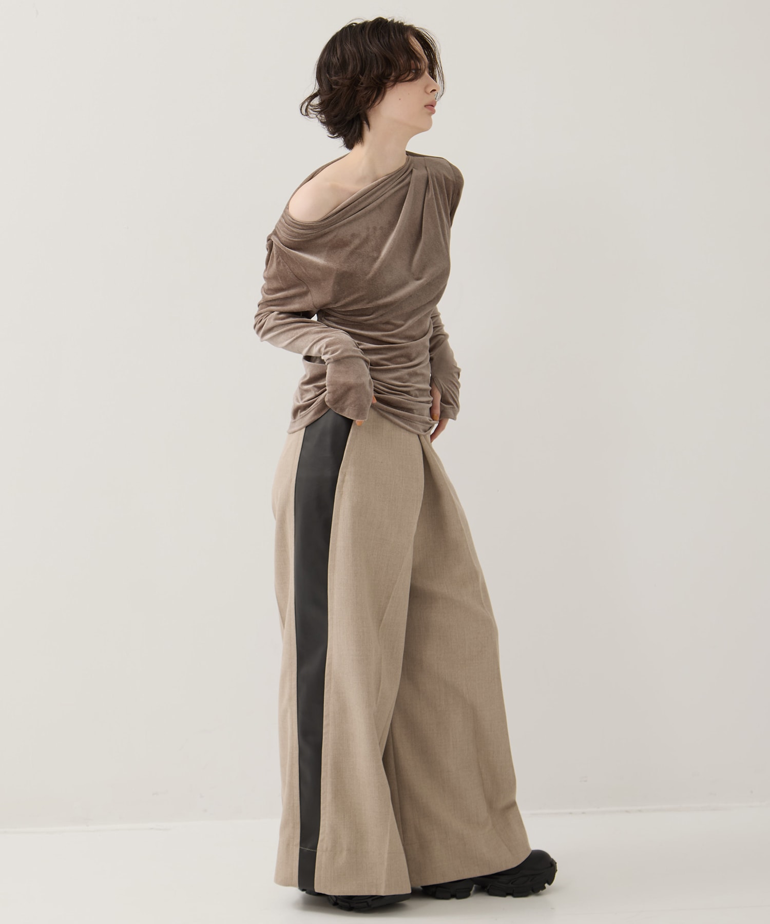Side Leather Flare Trousers STUDIOUS
