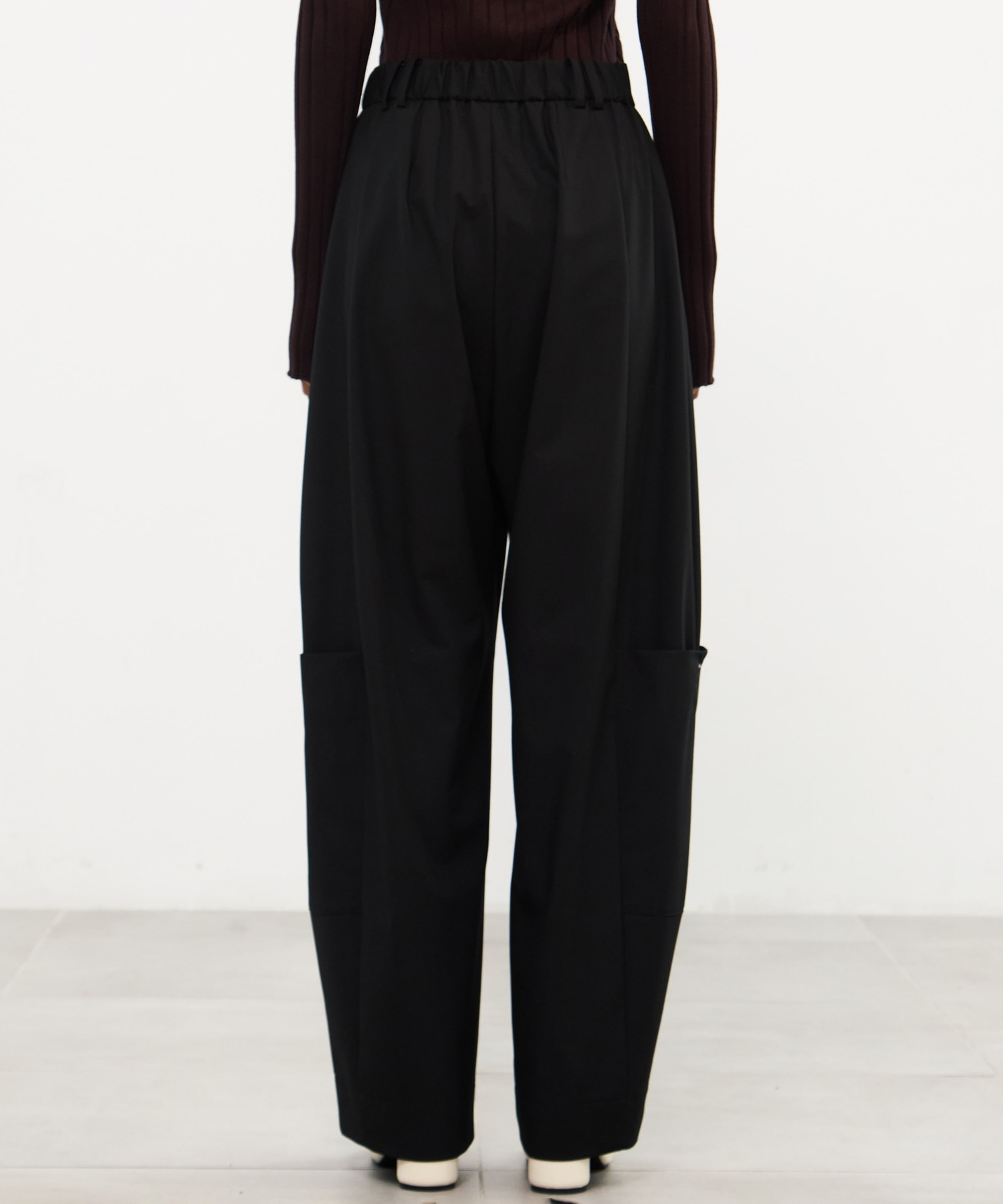Soft Barrel Leg Cargo Trousers STUDIOUS