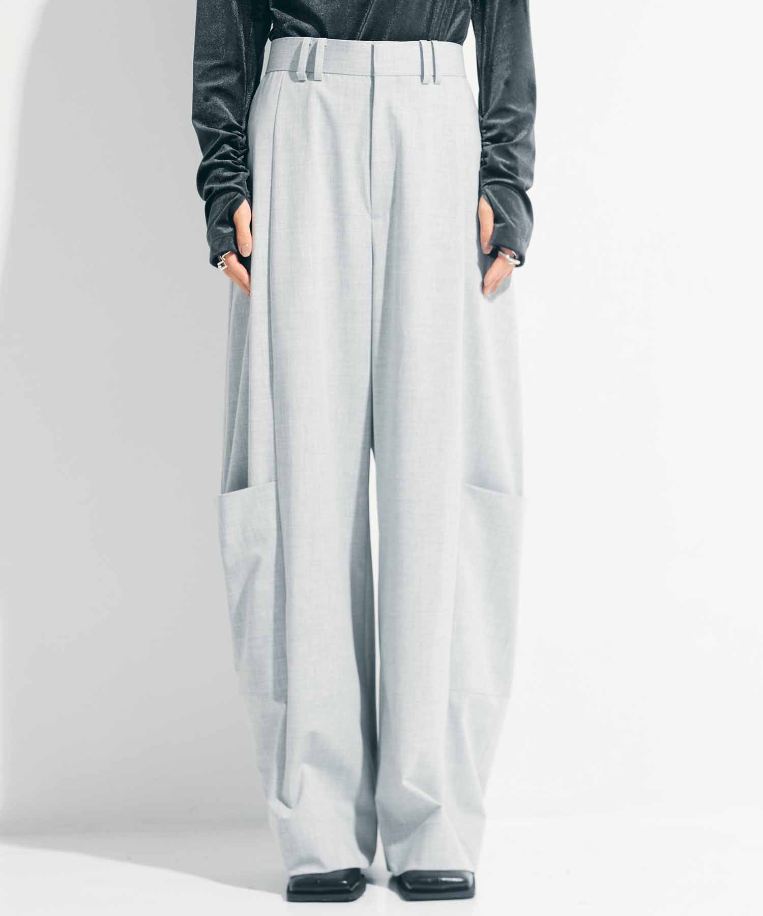 Soft Barrel Leg Cargo Trousers STUDIOUS