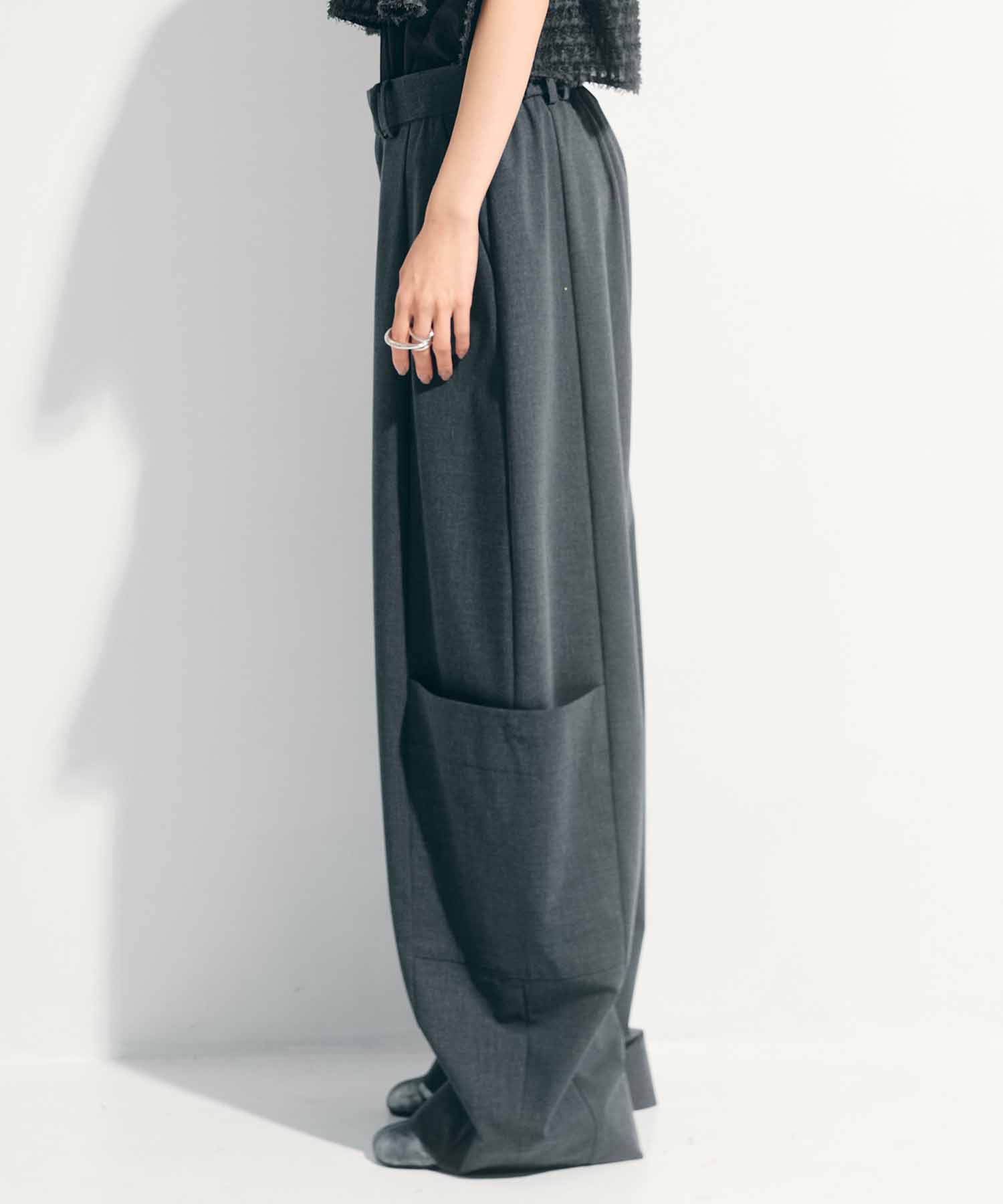 Soft Barrel Leg Cargo Trousers STUDIOUS