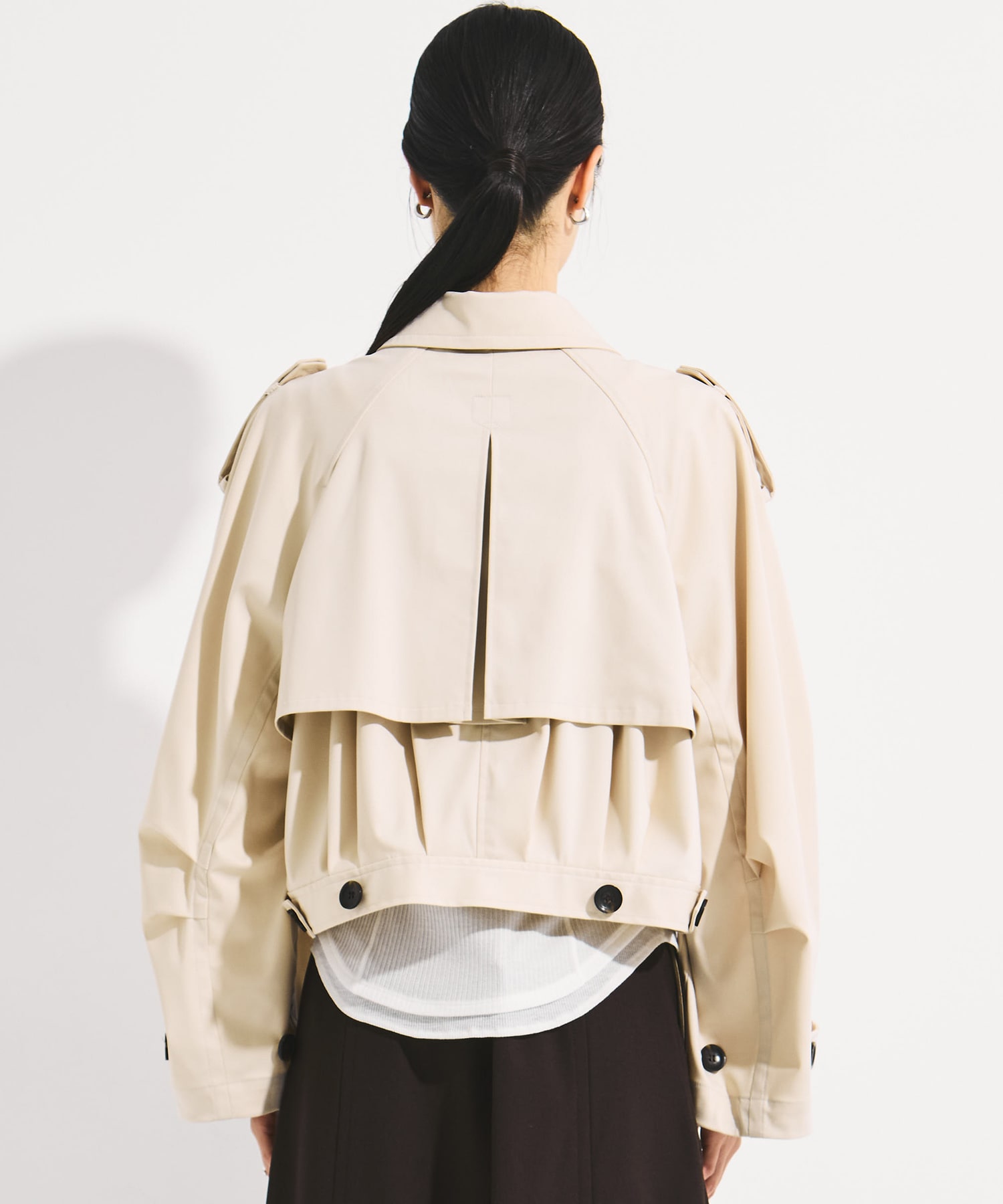BACK GATHER SHORT TRENCH BLOUSON STUDIOUS