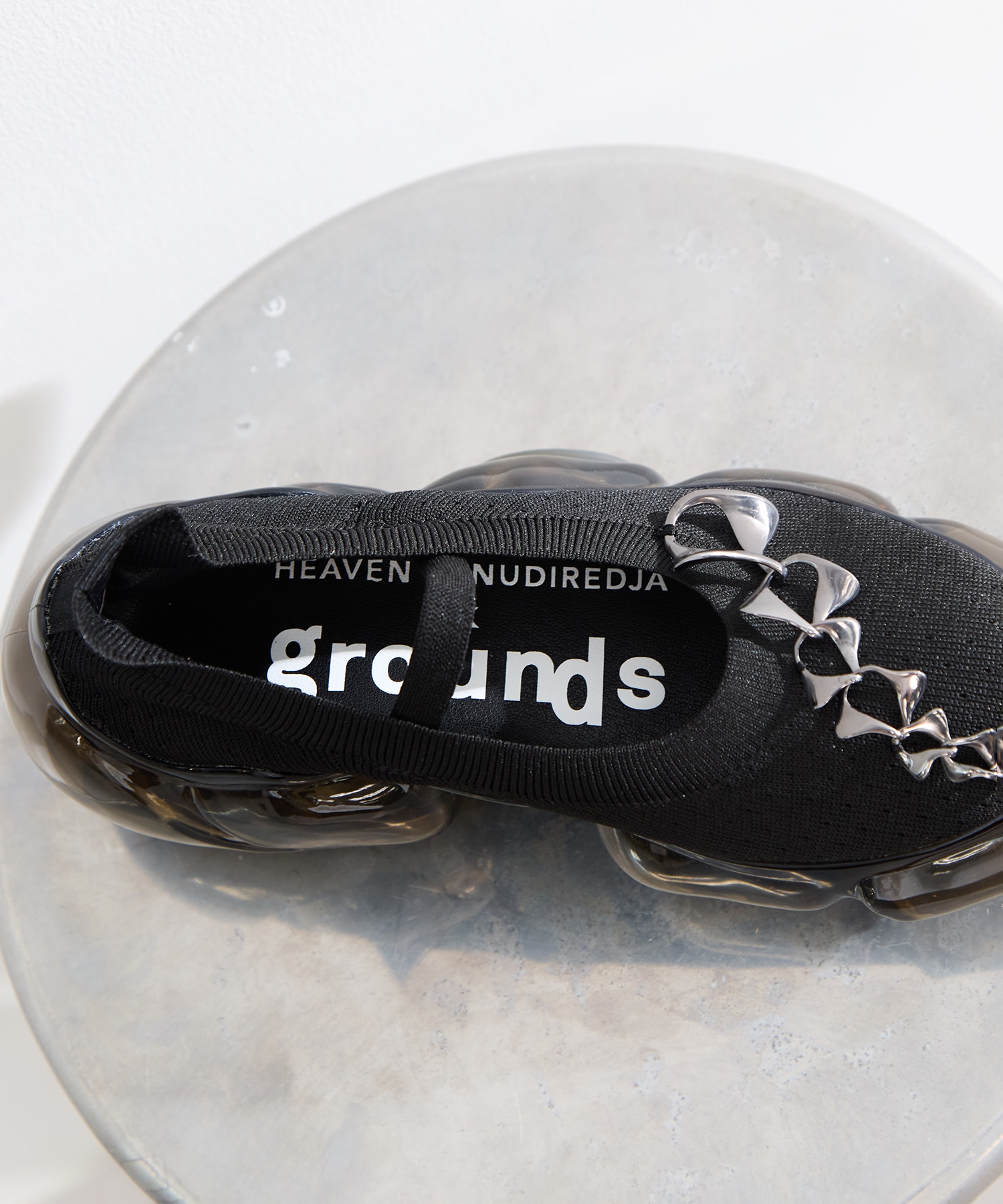 MOOPIE x HEAVEN TANUDIREDJA CHAINS MERRY grounds