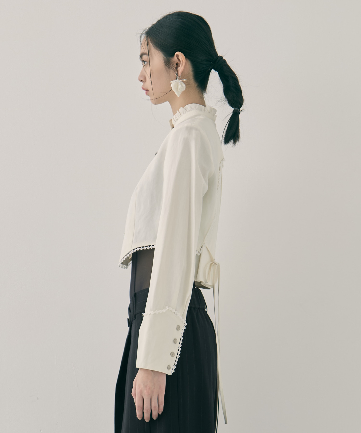 back curtain cropped blouse tanakadaisuke