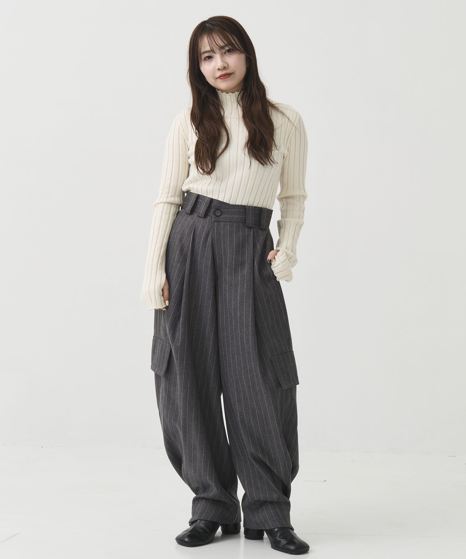 Barrel Leg Cargo Trousers STUDIOUS