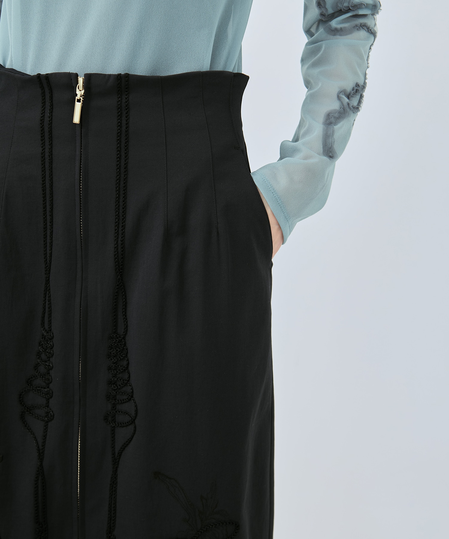 別注Cucurbita embroidered skirt MURRAL