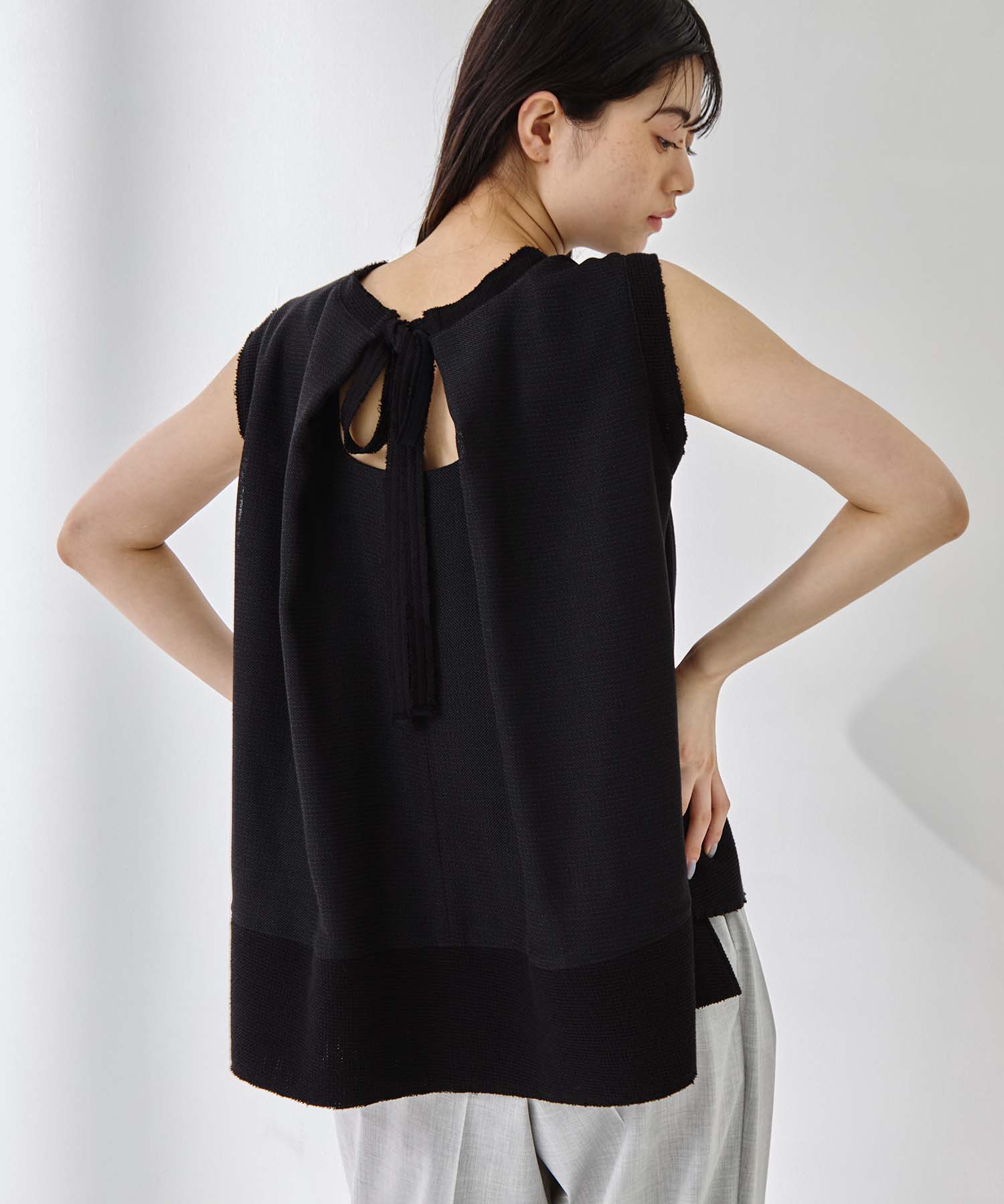 Sleeveless Washable Mesh Blouse 