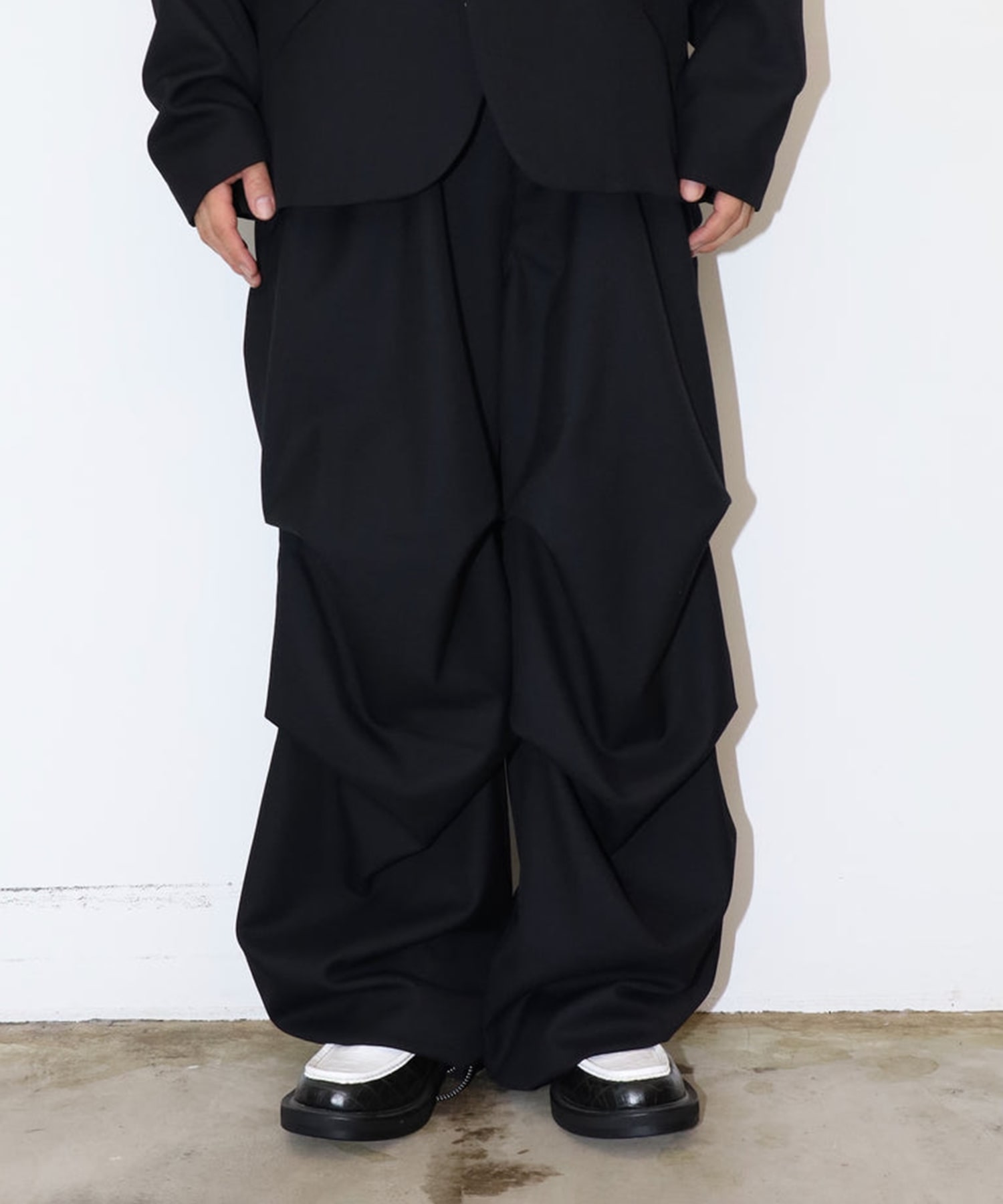 LOOSE PARACHUTE PANTS JieDa