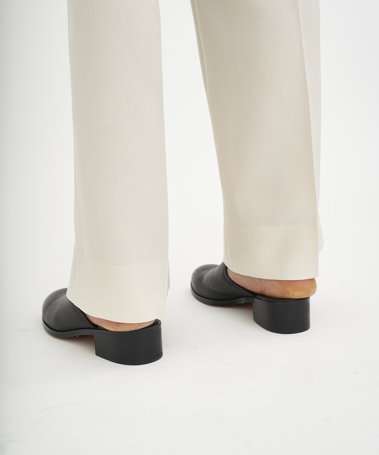 STUDIOUS 別注 Side Tab Trouser - Poly Chambray(XS ECRU): NEEDLES 