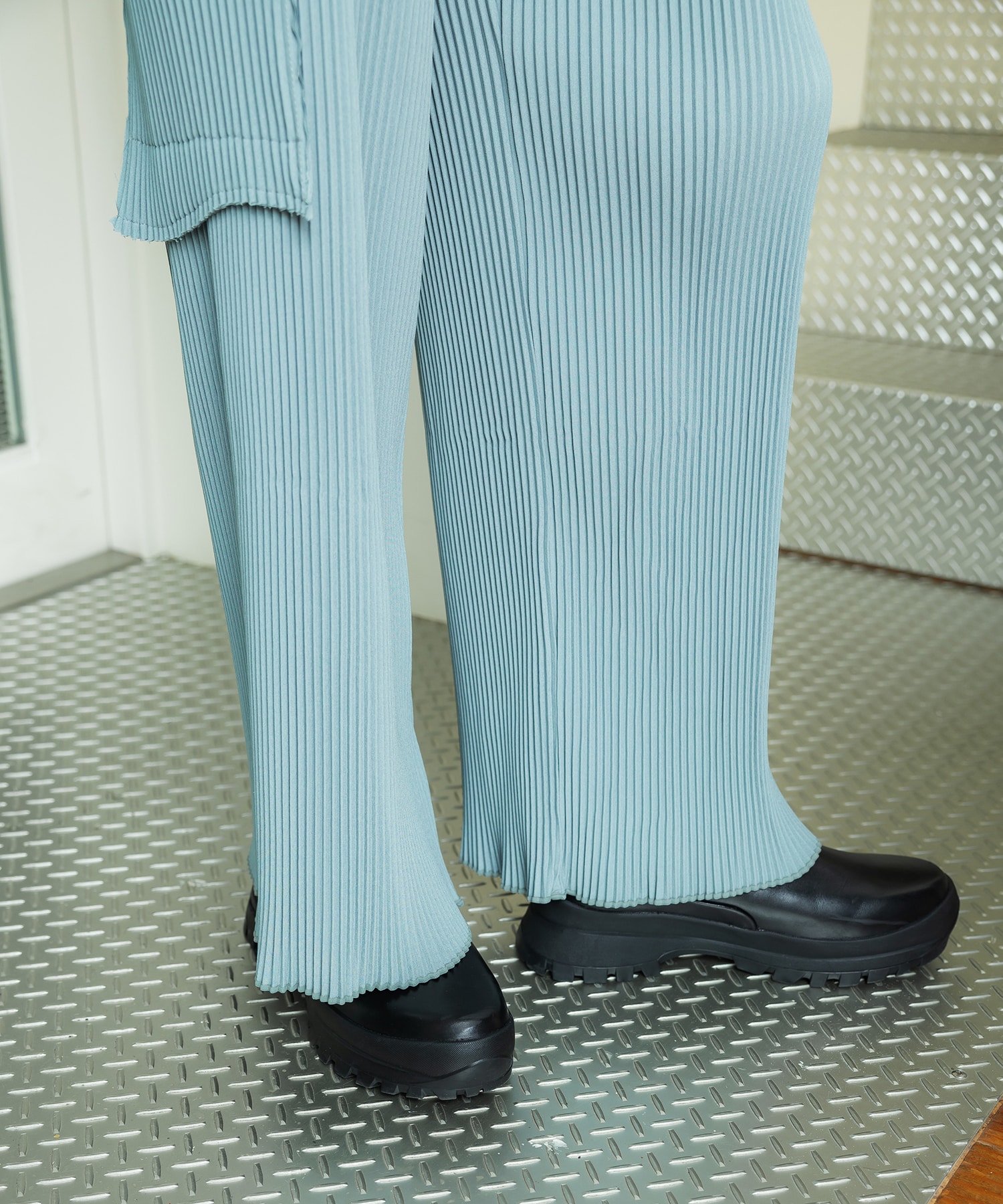 EX.PLEAT CARGO PANTS(S MINT): kotohayokozawa: MENS｜ STUDIOUS