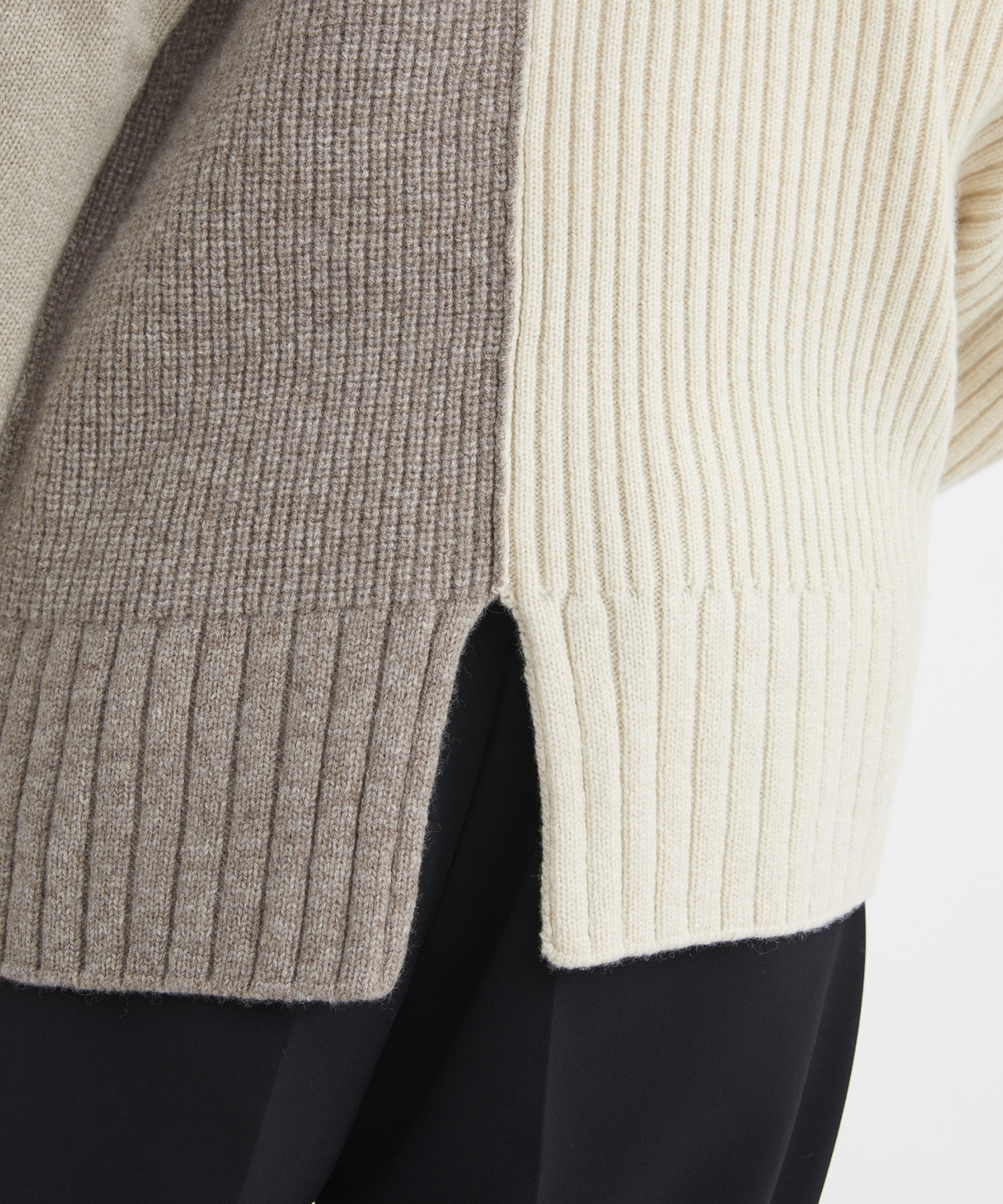 Turtle Neck Knit｜UJOH HOMME