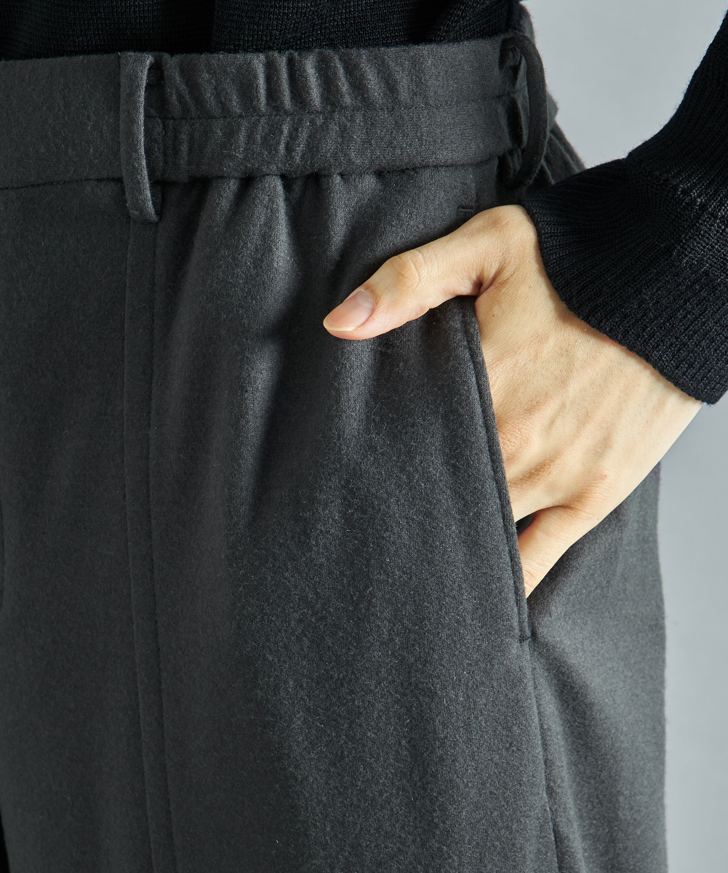 S140 WOOL WORM AIR SLACKS STUDIOUS