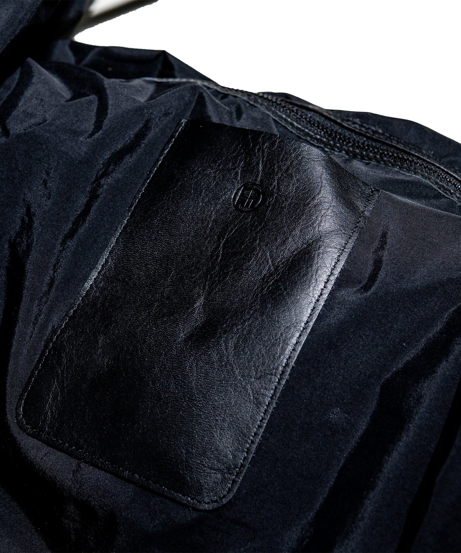 HAKAMA DRAPE SHOULDER YOROZU