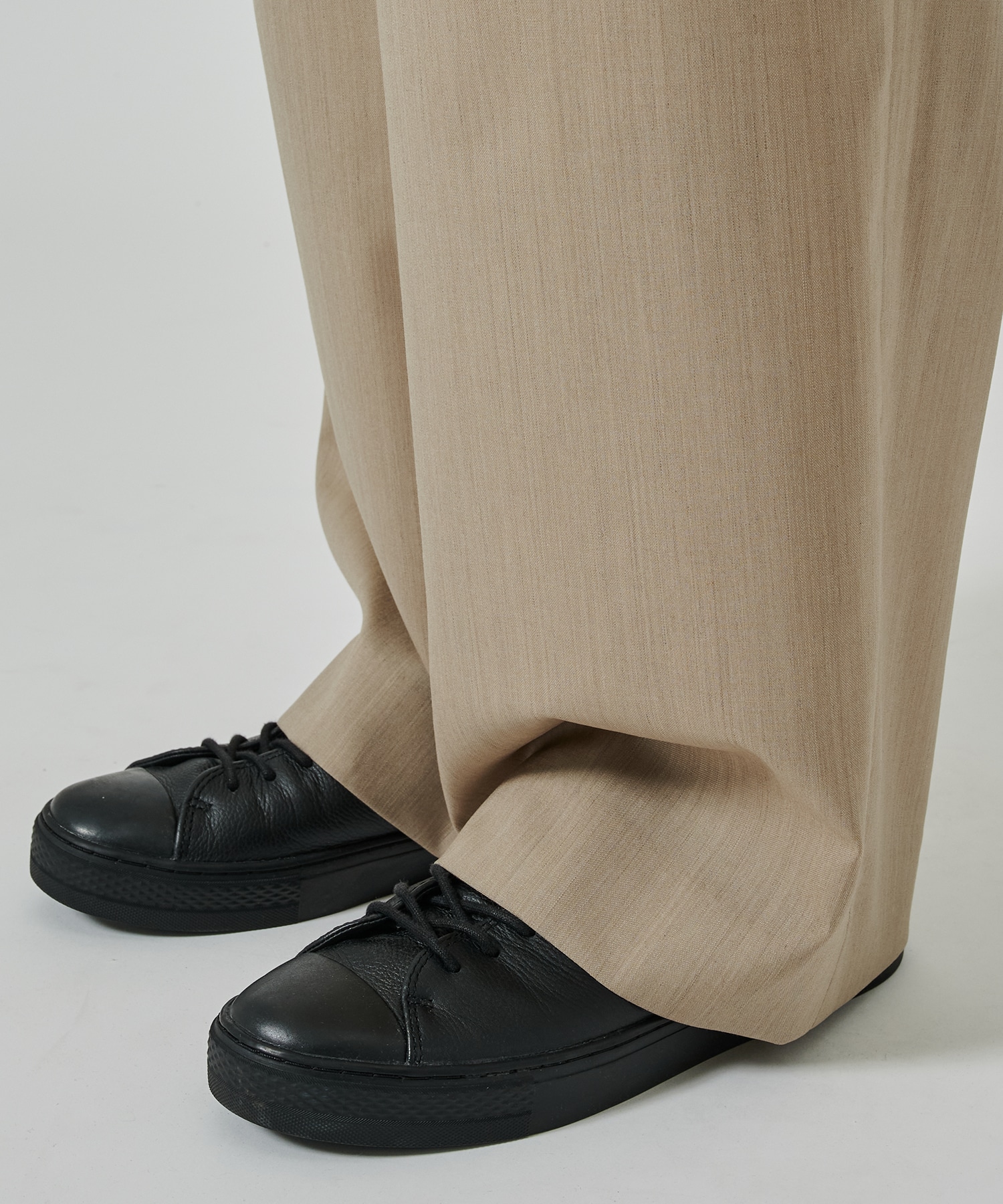 TWO TUCK MILITARY TROUSERS MARKAWARE/marka