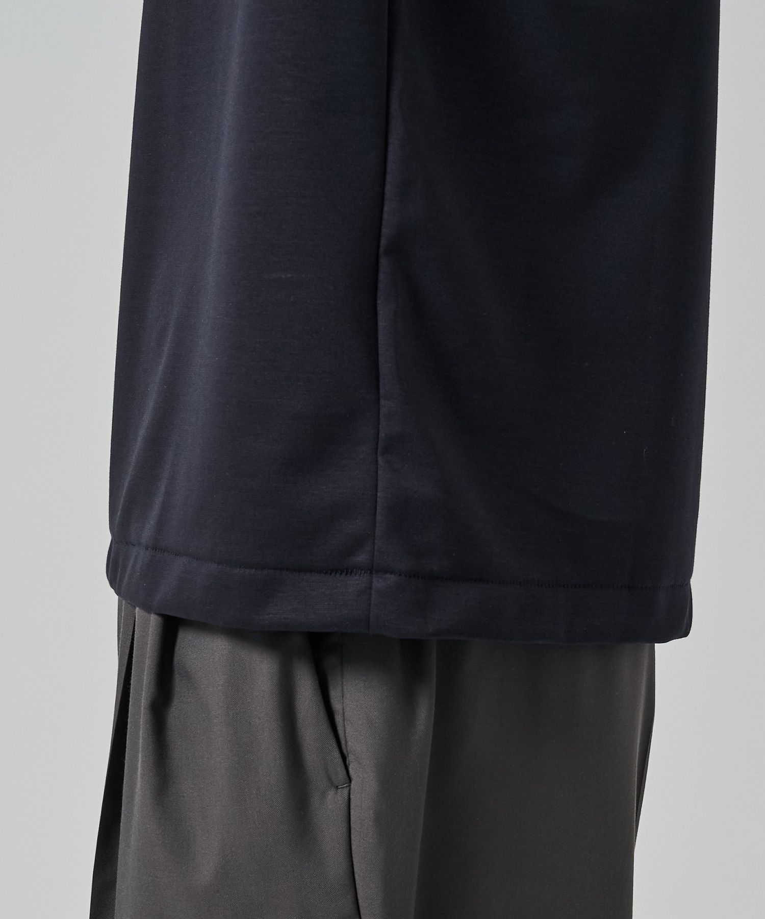 32G ロイヤルクール レギュラーTシャツ STUDIOUS