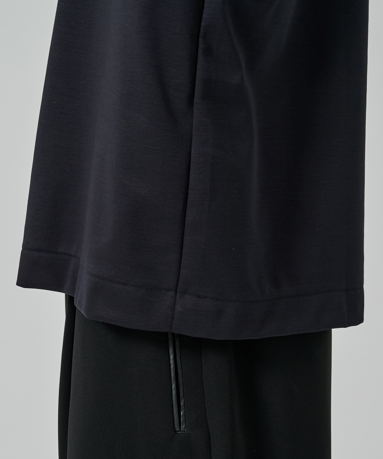 32G ロイヤルクール リラックスTシャツ STUDIOUS