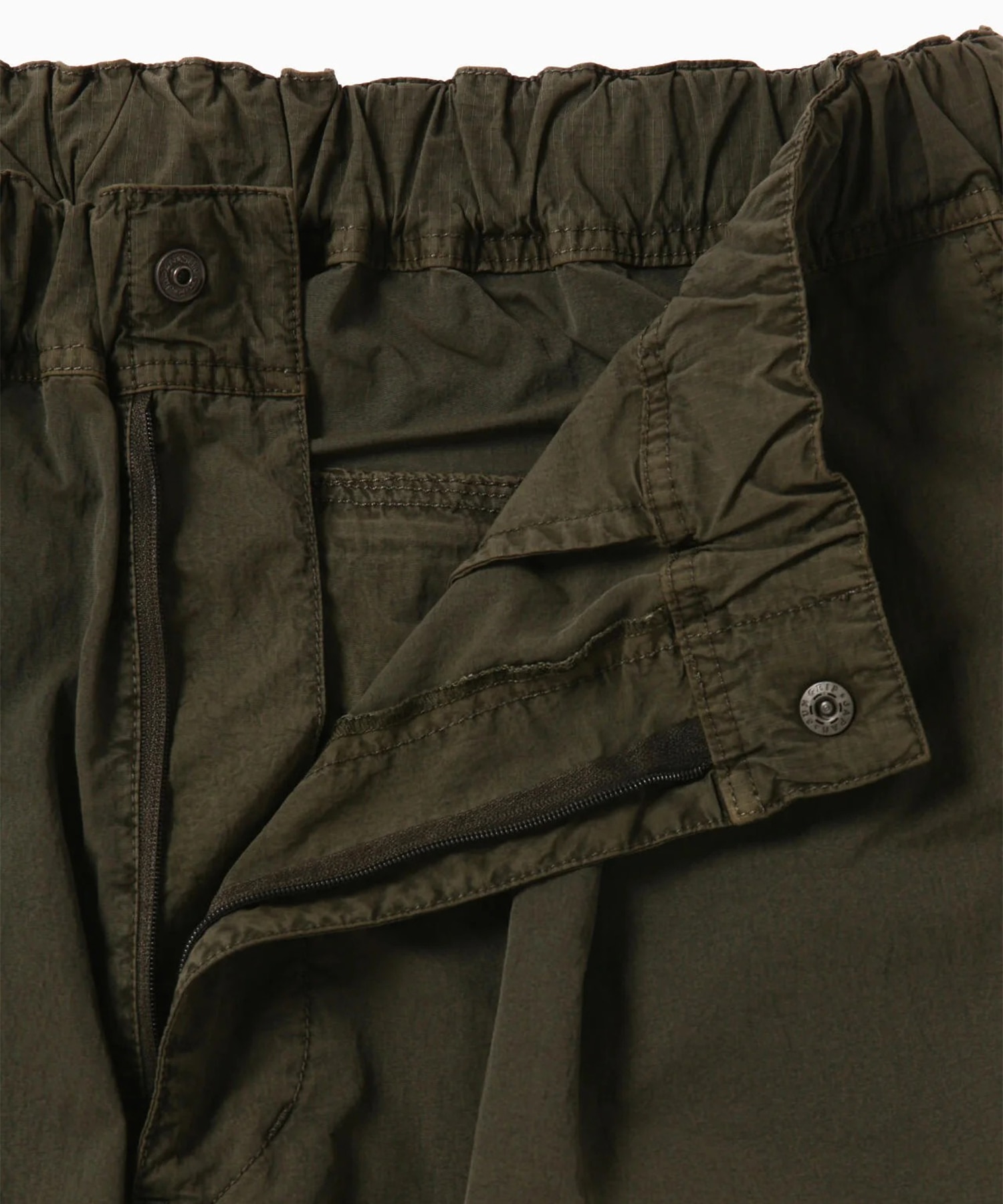 ROA garment dye nylon pants and wander