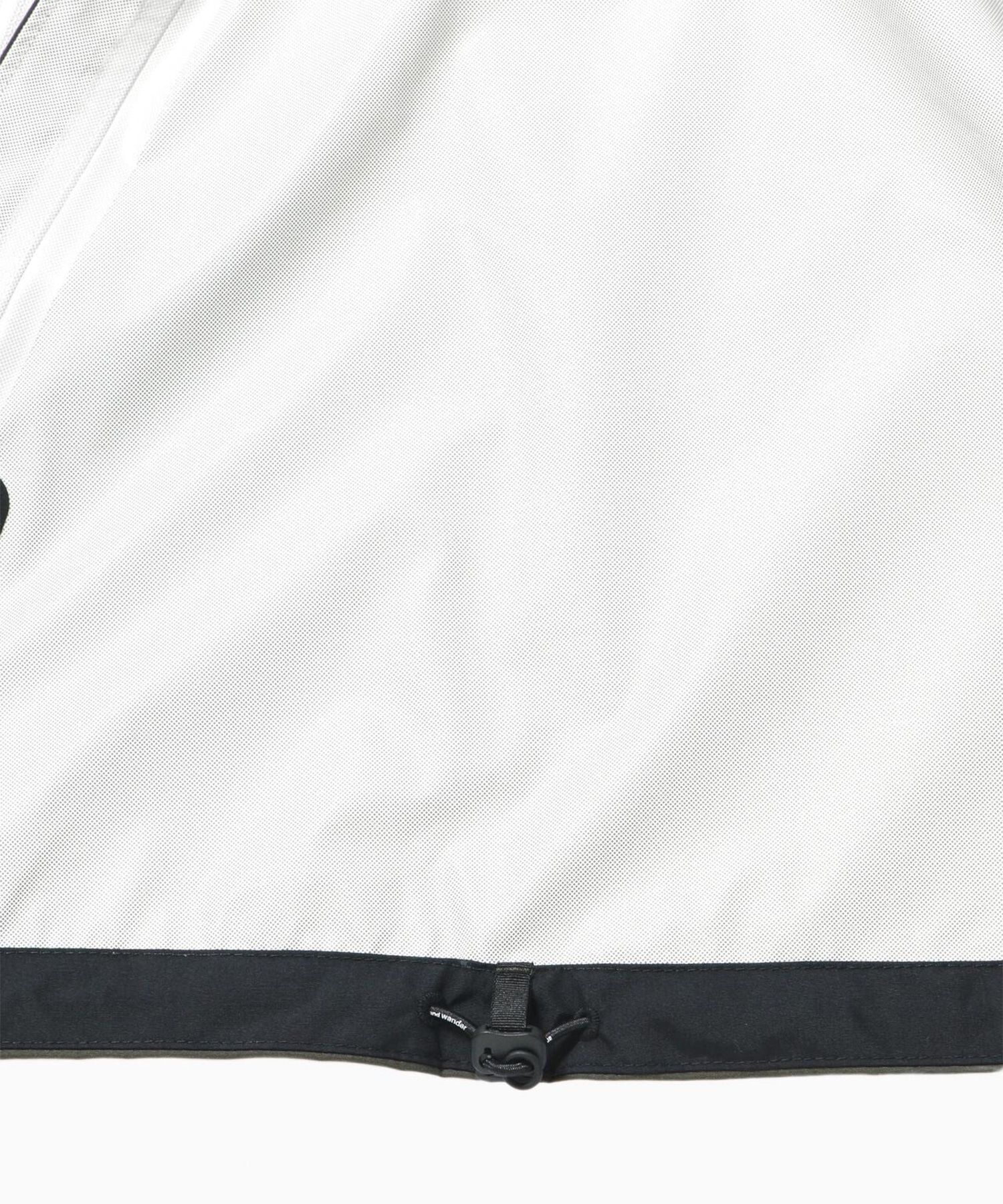 2.5L hiker rain jacket and wander