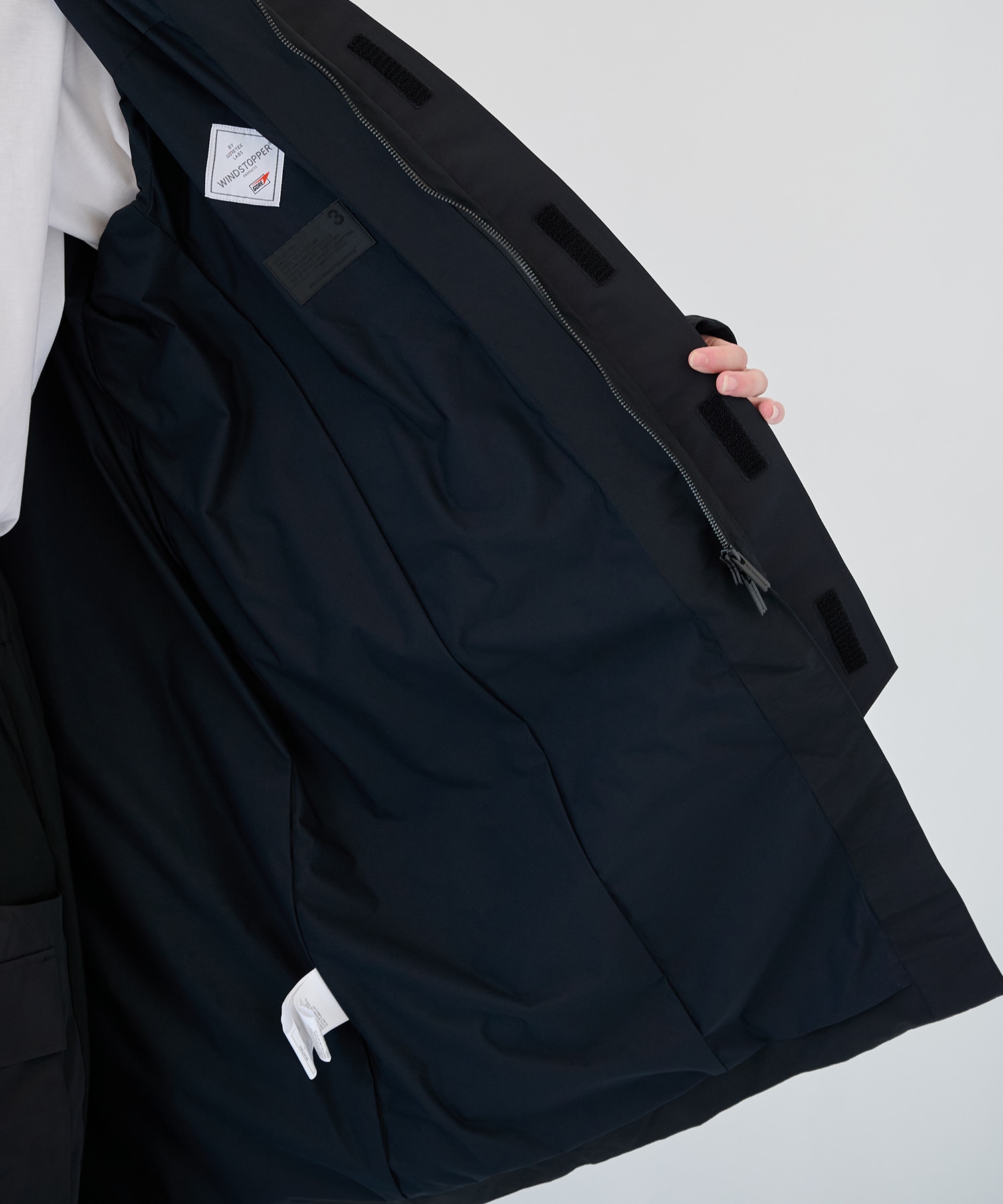WINDSTOPPER COAT White Mountaineering