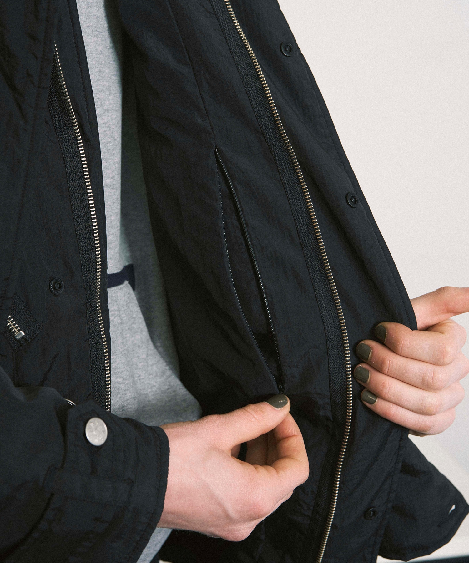 DOUBLE CUSHY HOODED JACKET PHINGERIN